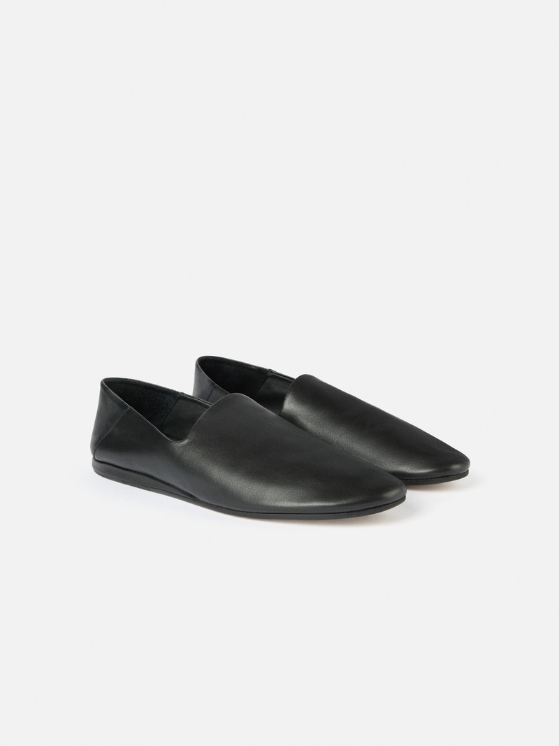 JACQUEMUS The slippers outlook