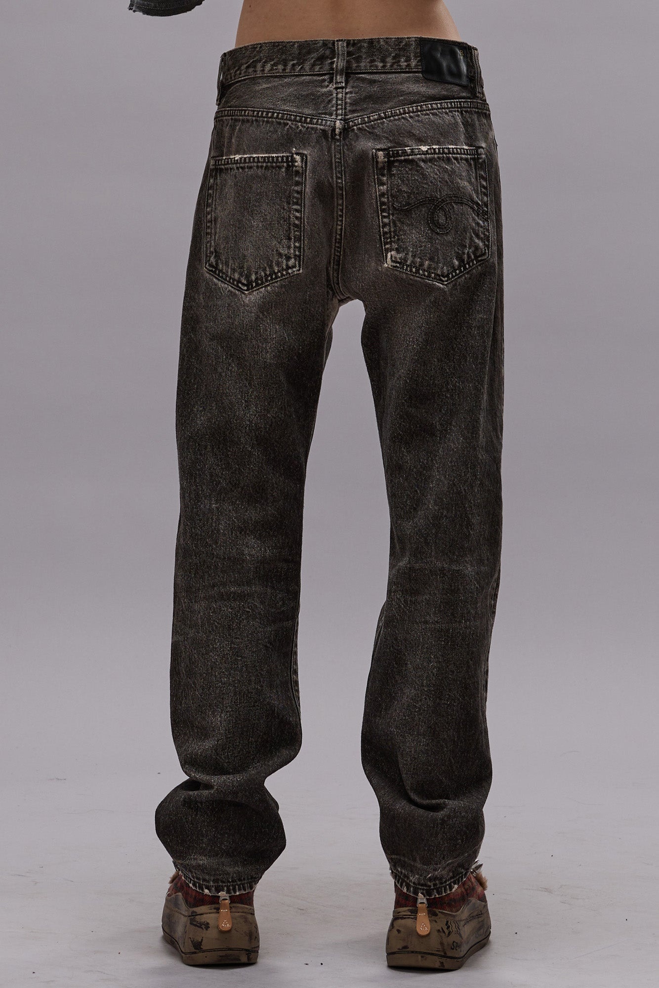 BOYFRIEND JEAN - MUD GREY - R13 - 7