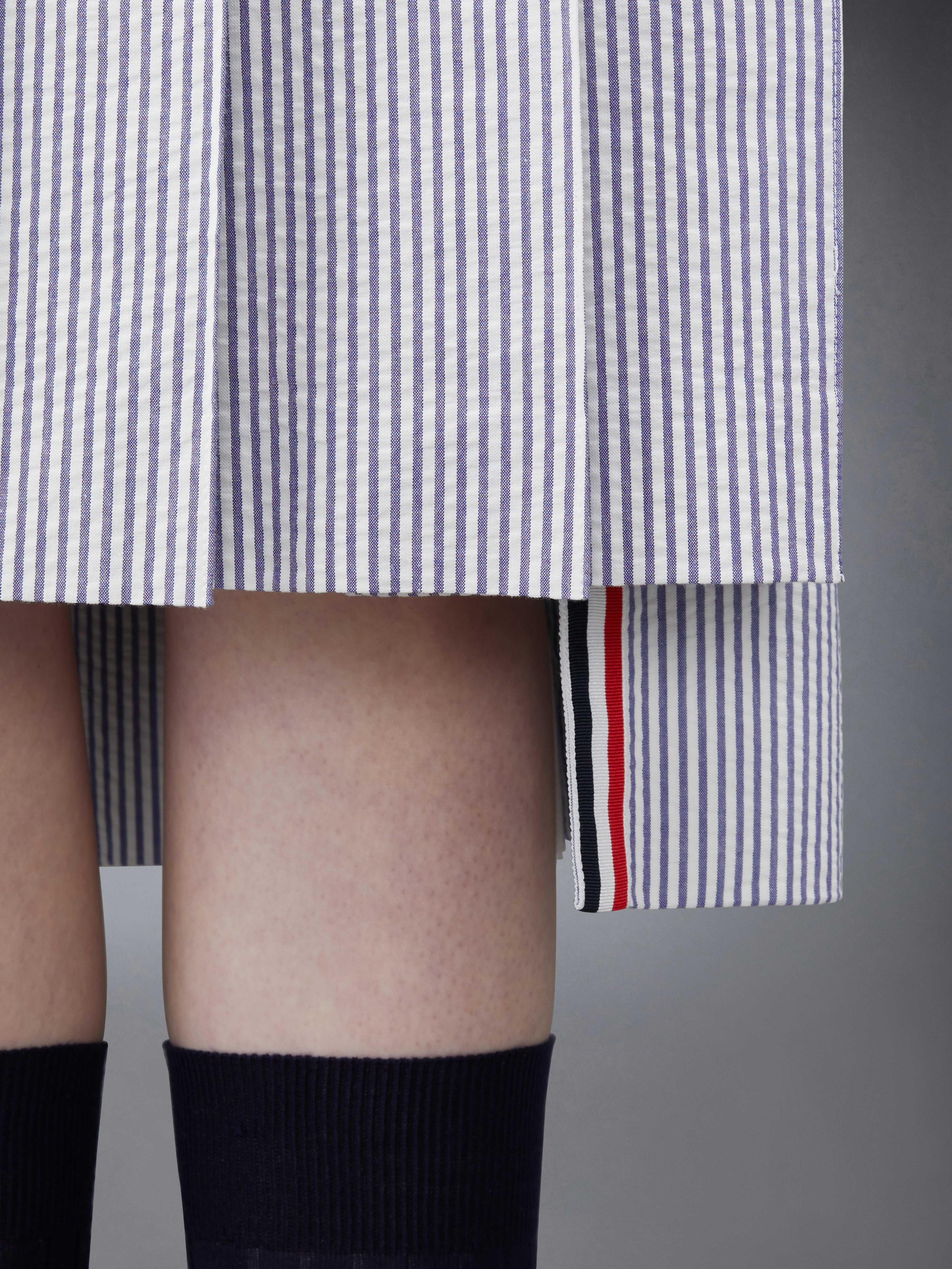 BELOW KNEE DROPPED BACK PLEATED SKIRT IN SEERSUCKER - 5