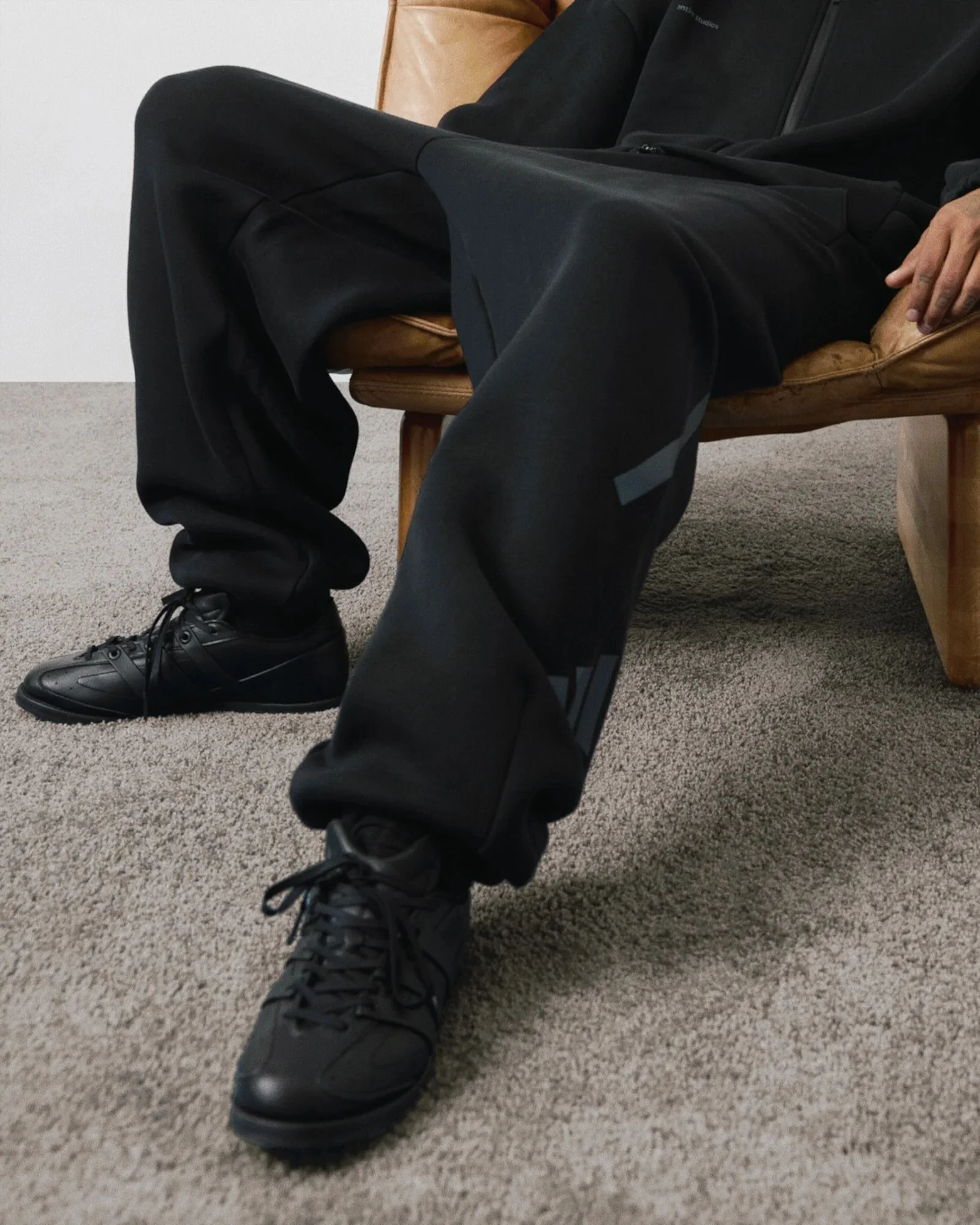 ACE BLACK - 1