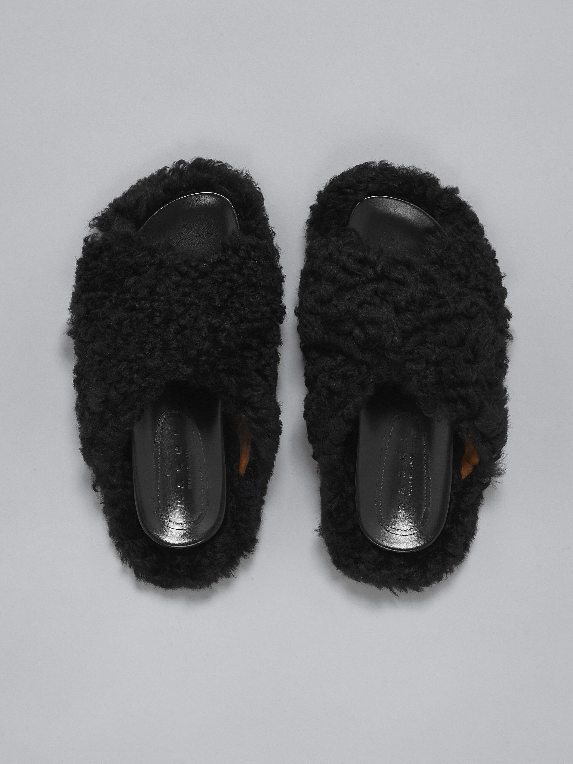 BLACK SHEARLING FUSSBETT - 4