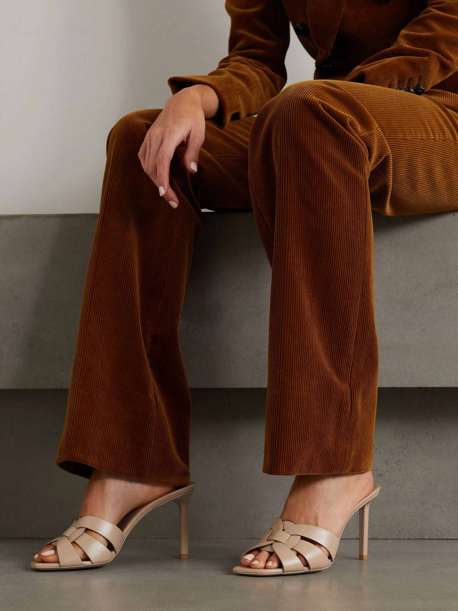 Tribute woven leather mules Beige - 2