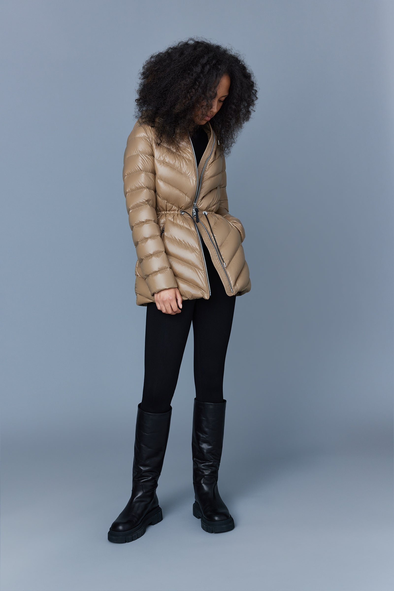 ARITA Light down jacket with hood - 5
