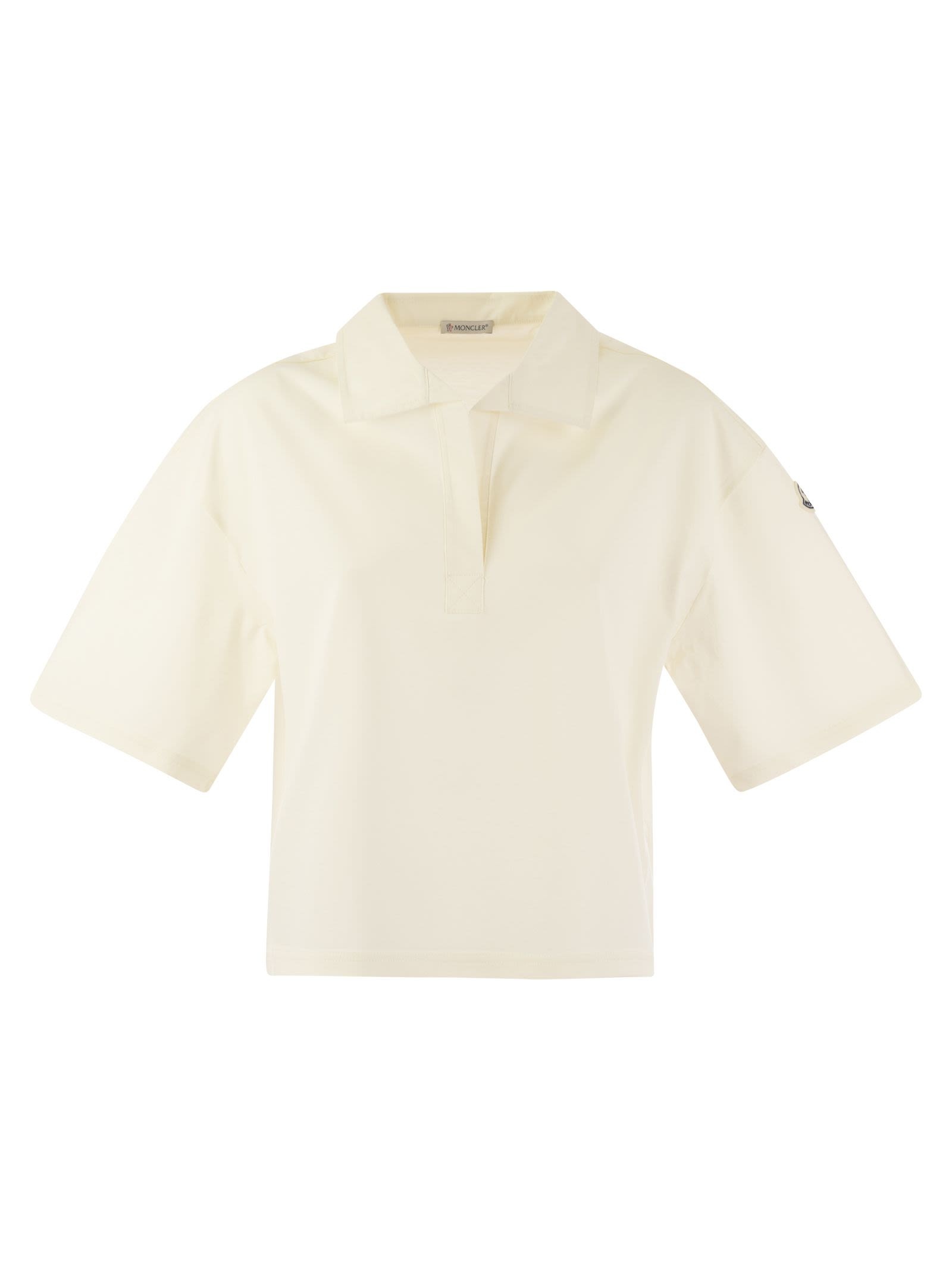 Tシャツ・カットソー MONCLER Short-sleeved polo shirt (J10938A0000889AJU 034) 28611940_57911693_600.jpg
