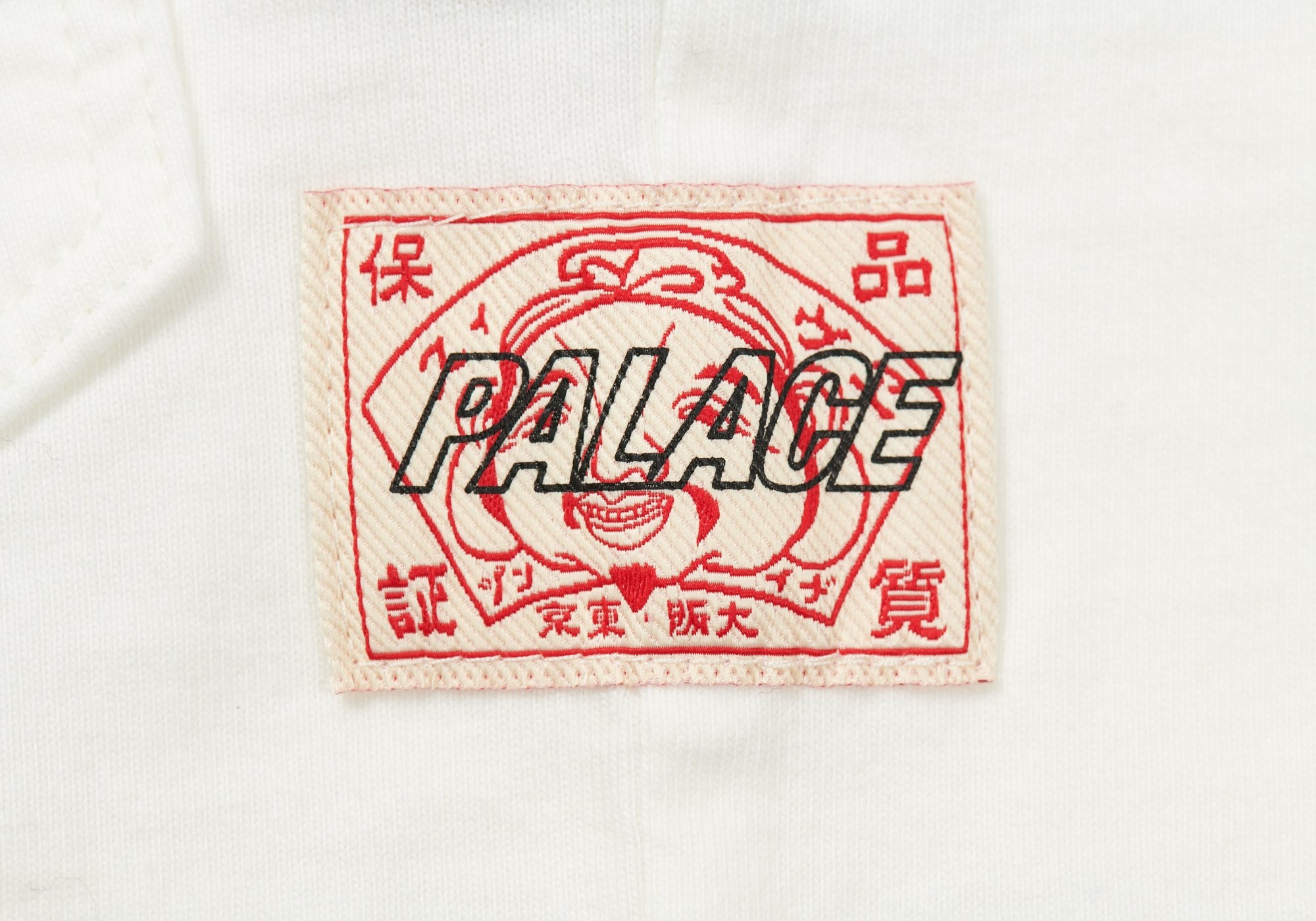 PALACE EVISU MULTI POCKET T-SHIRT EGRET - 4