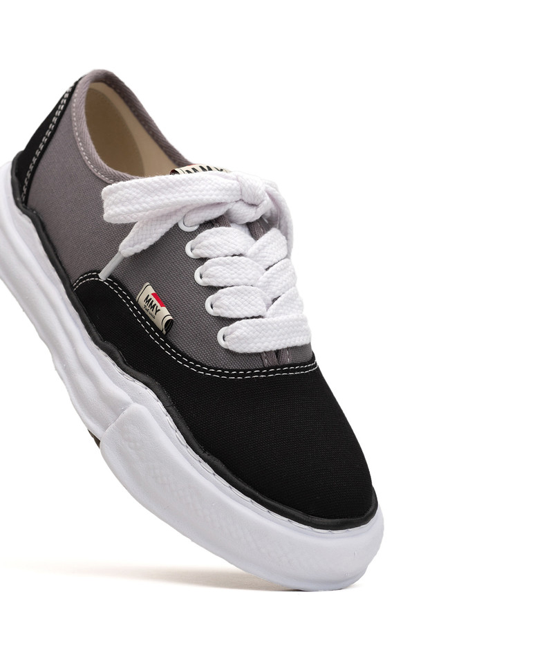 "BAKER" OG Sole Bicolor Canvas Low-top Sneaker 28