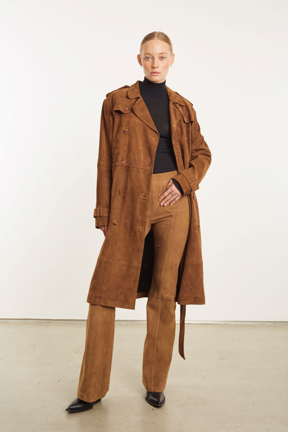 DARK COGNAC PATCH POCKETS SUPER FLARE PANTS - 4