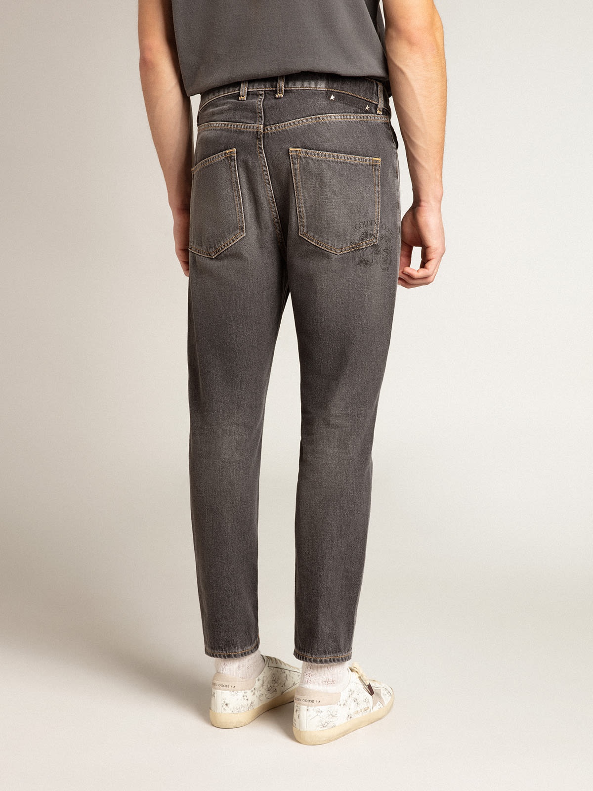 Men’s black jeans with printed pocket - 4