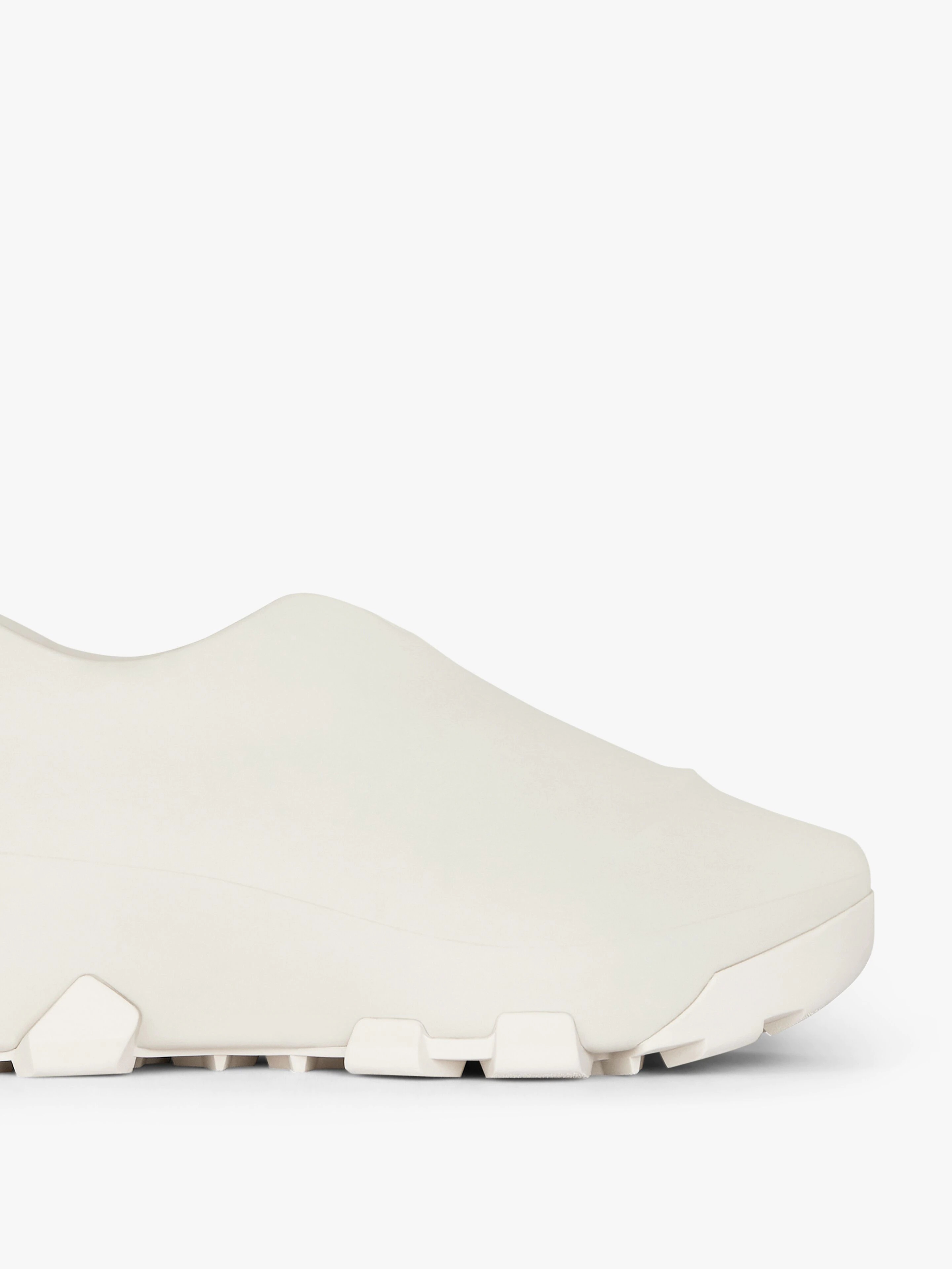 MONUMENTAL MALLOW LOW-TOP SHOES IN PHOSPHORESCENT RUBBER - 6
