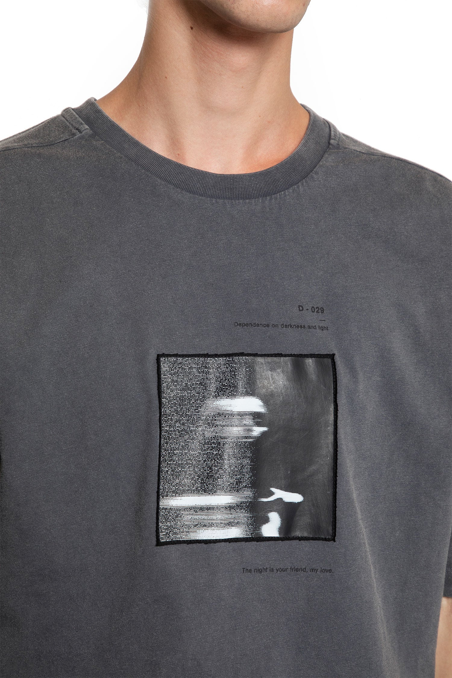 D-029-T-Shirt - 4