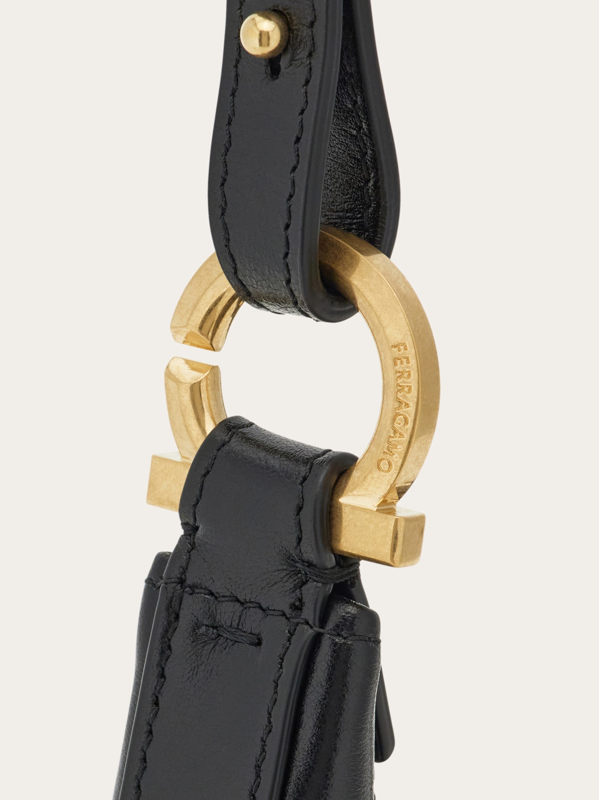 ショルダーバッグ・ポシェット FERRAGAMO FW25 Crossbody bags (0784587) Front flap crossbody bag (XS) - Women | Ferragamo