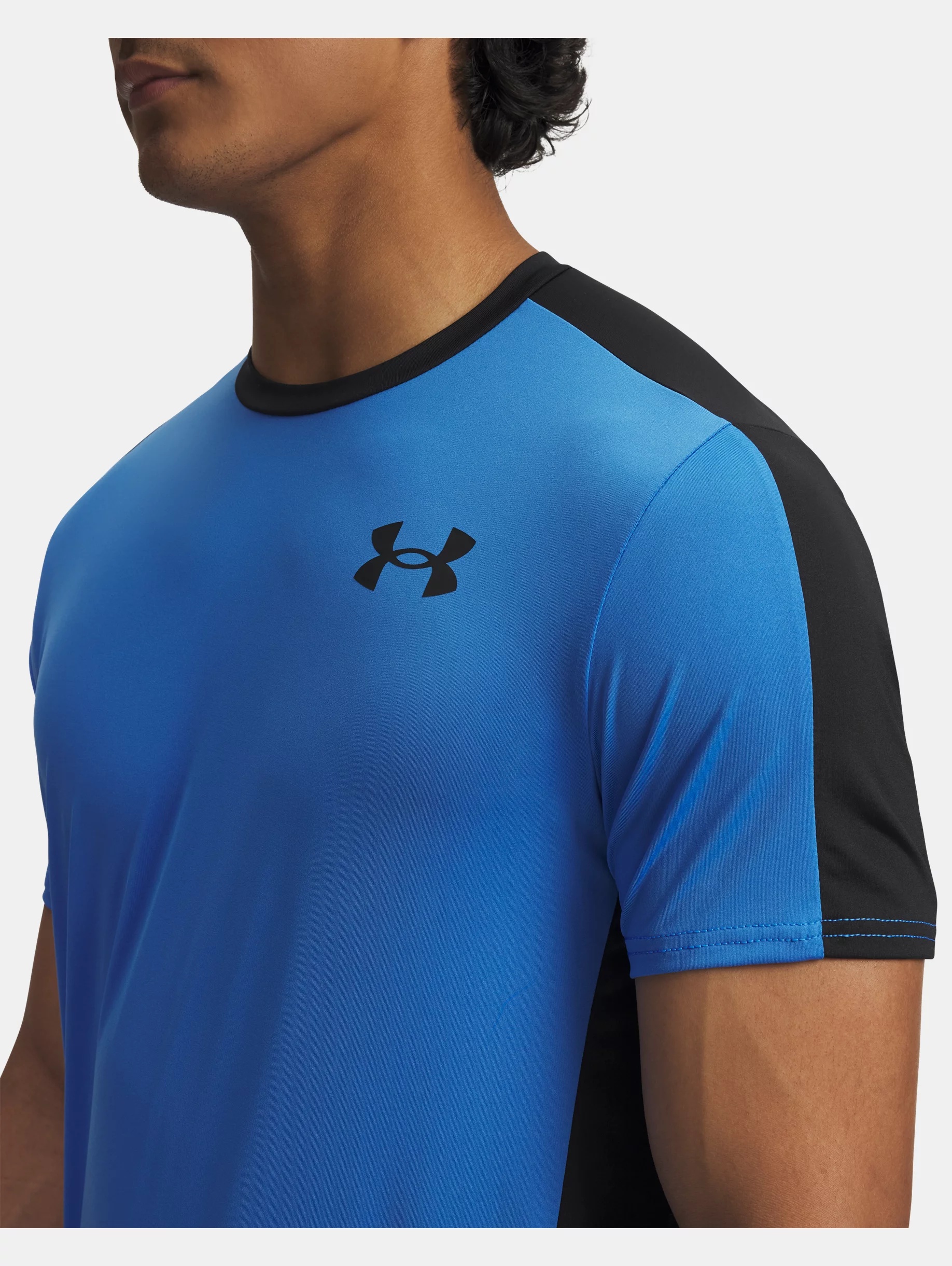 HeatGear® Wordmark - 3