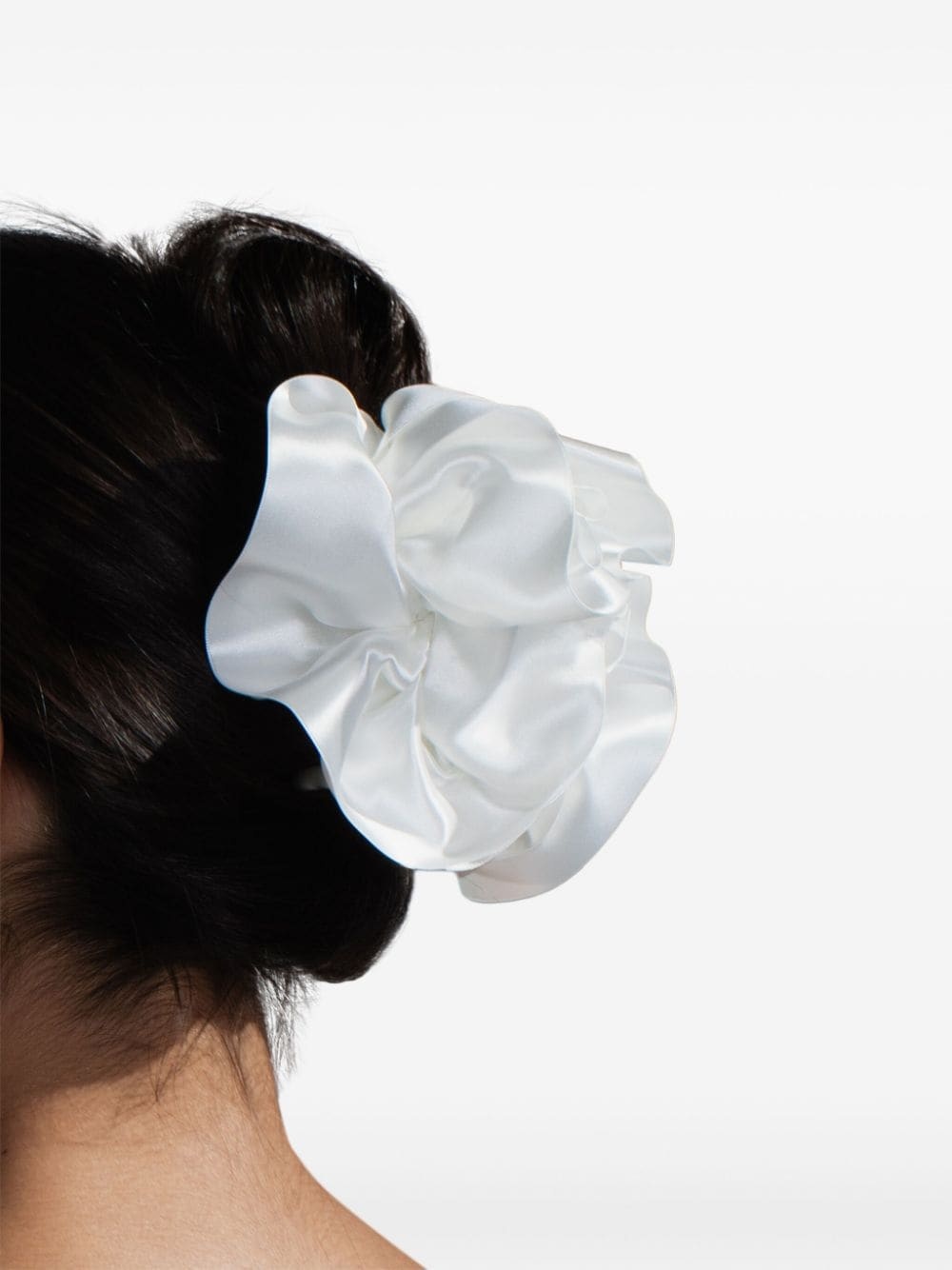 ruffled silk-satin claw clip - 3