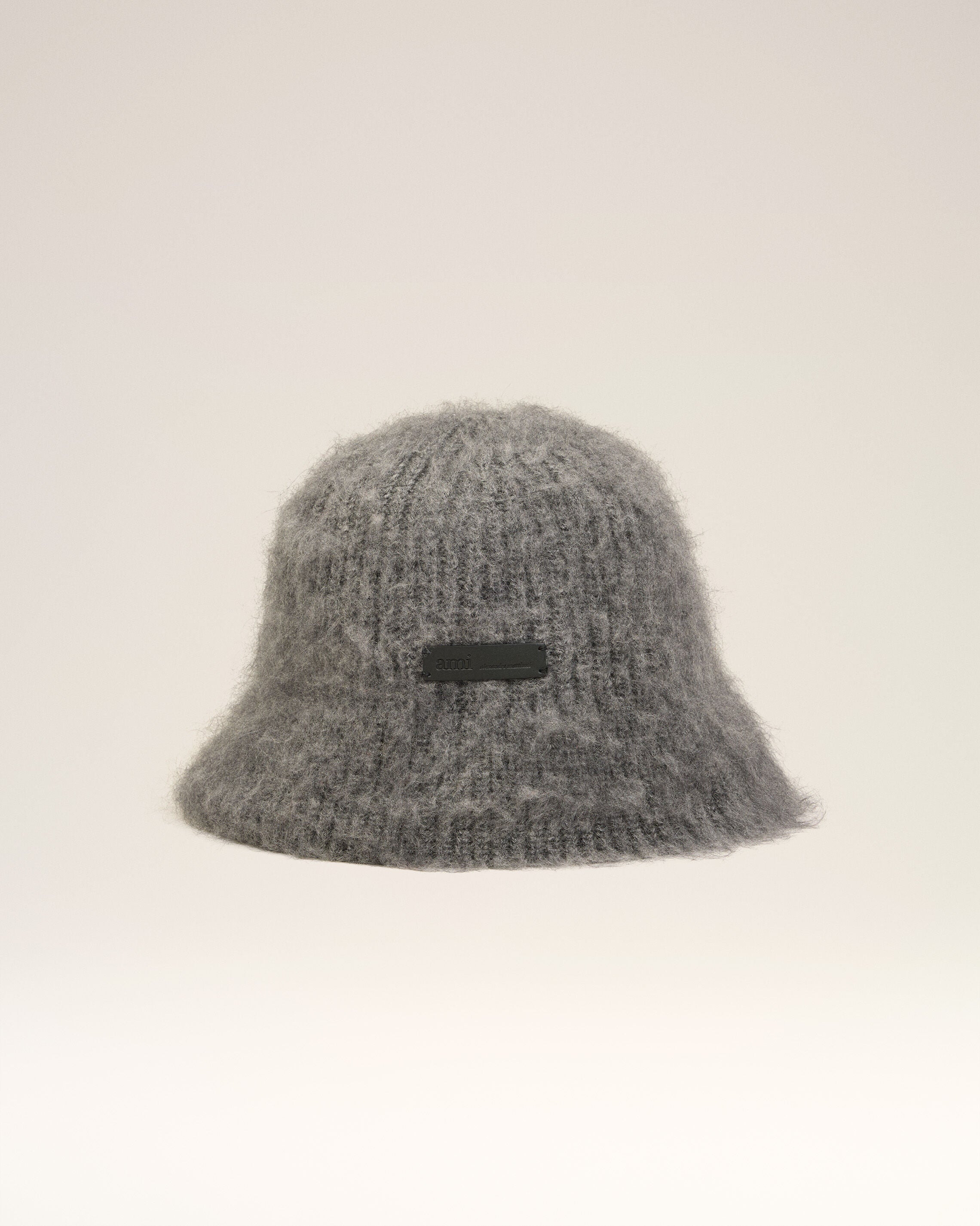 GREY MOHAIR AMI BUCKET HAT - 4