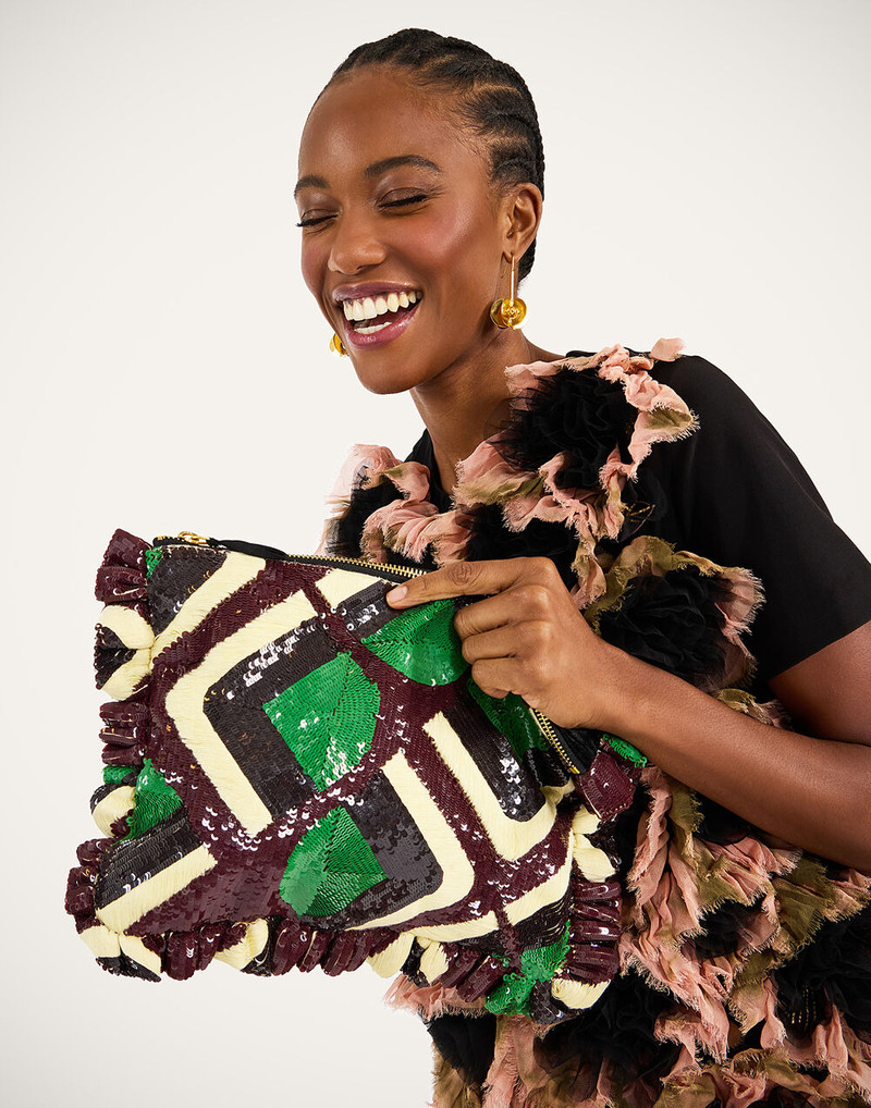 Hand Pochette 4