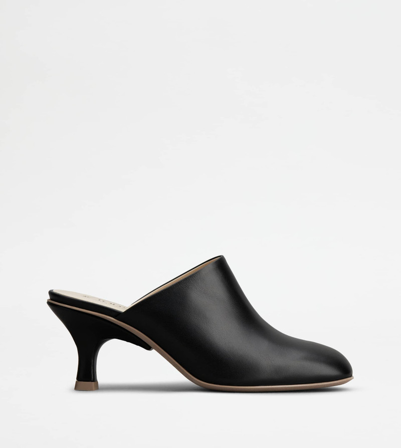 MULES IN LEATHER - BLACK - 1