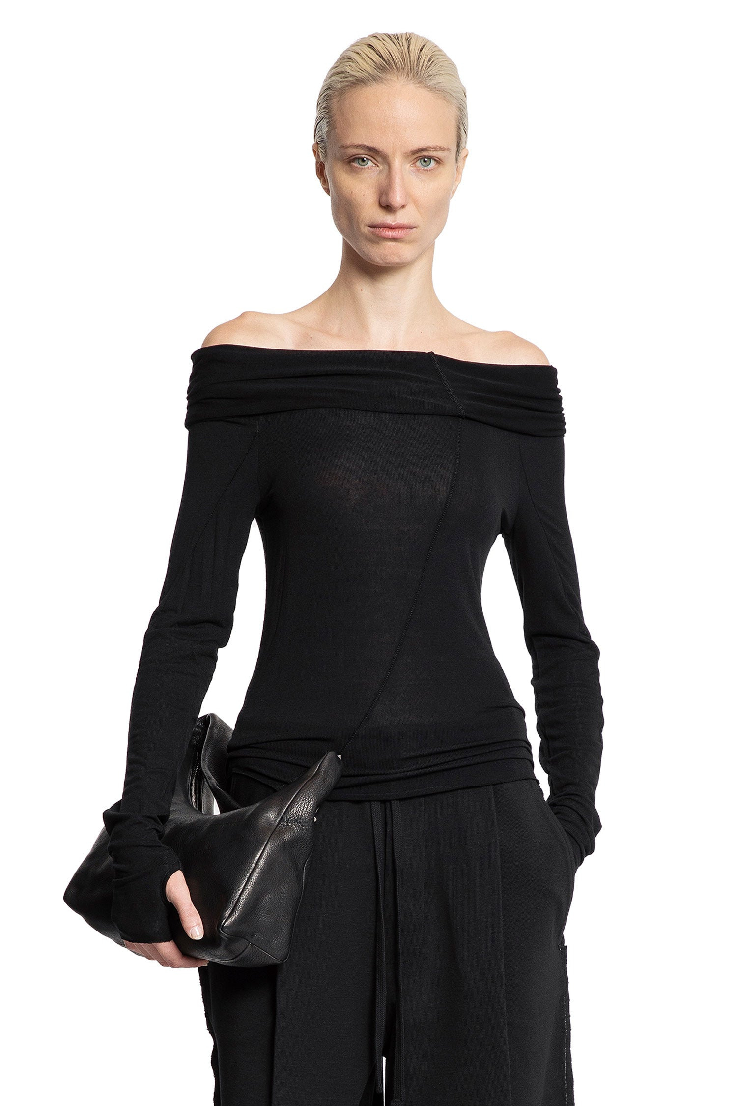 Off-Shoulder-Top-With-Hand-Gaiters - 5
