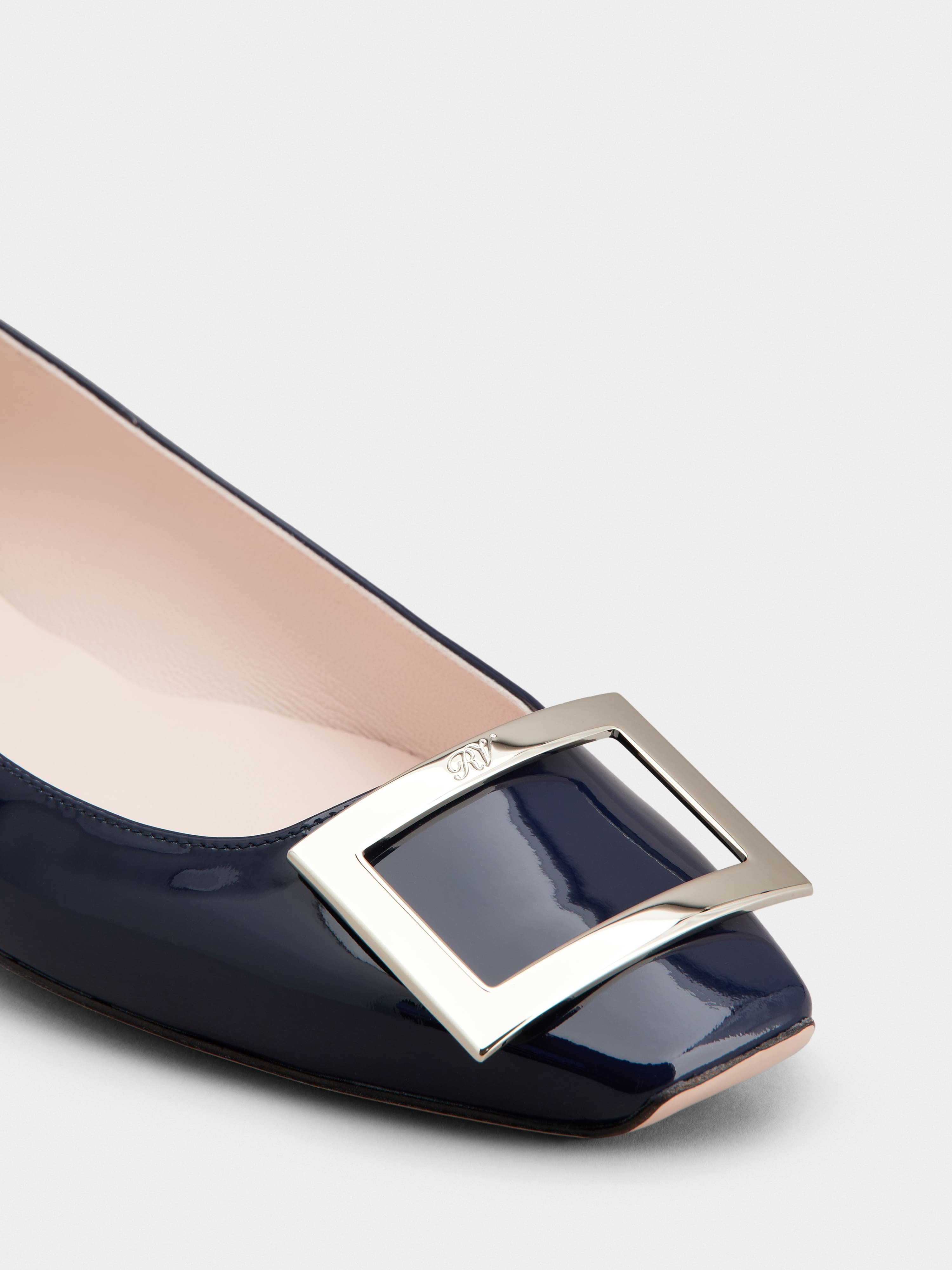 Trompette Metal Buckle Ballerinas in Patent Leather - 3