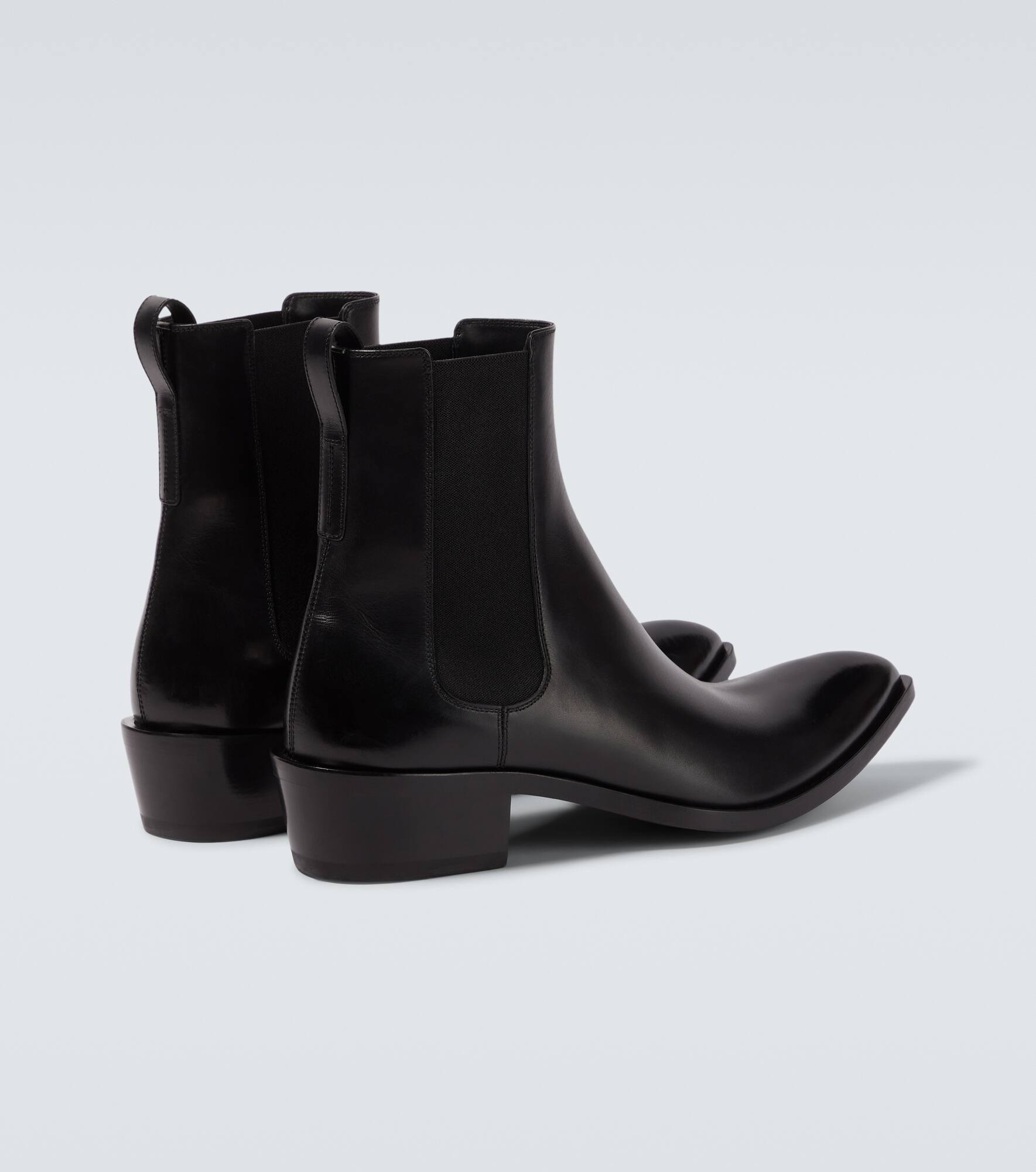 Leather Chelsea boots - 6