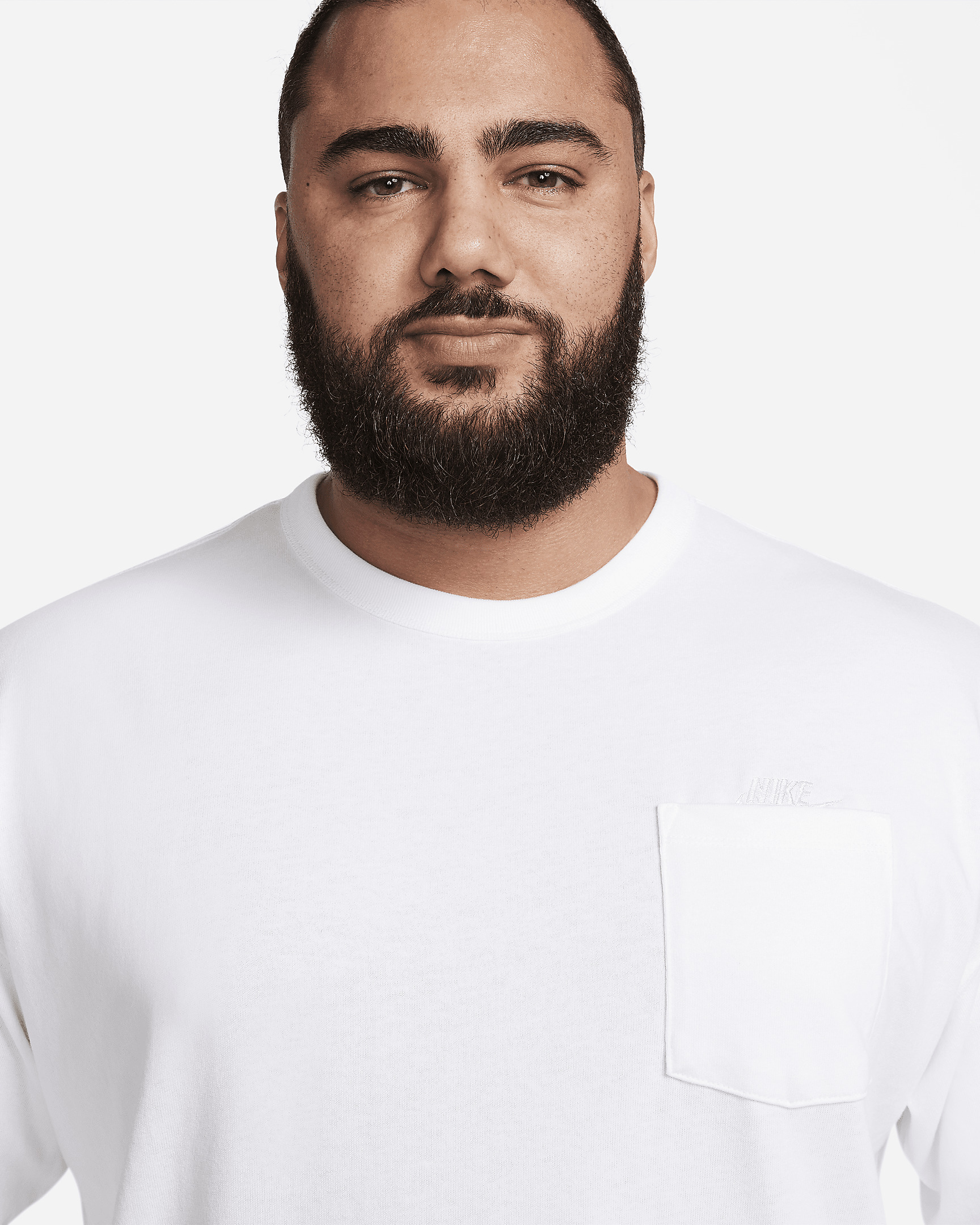 Nike Sportswear Premium Essentials Men's Long-Sleeve Pocket T-Shirt - 9
