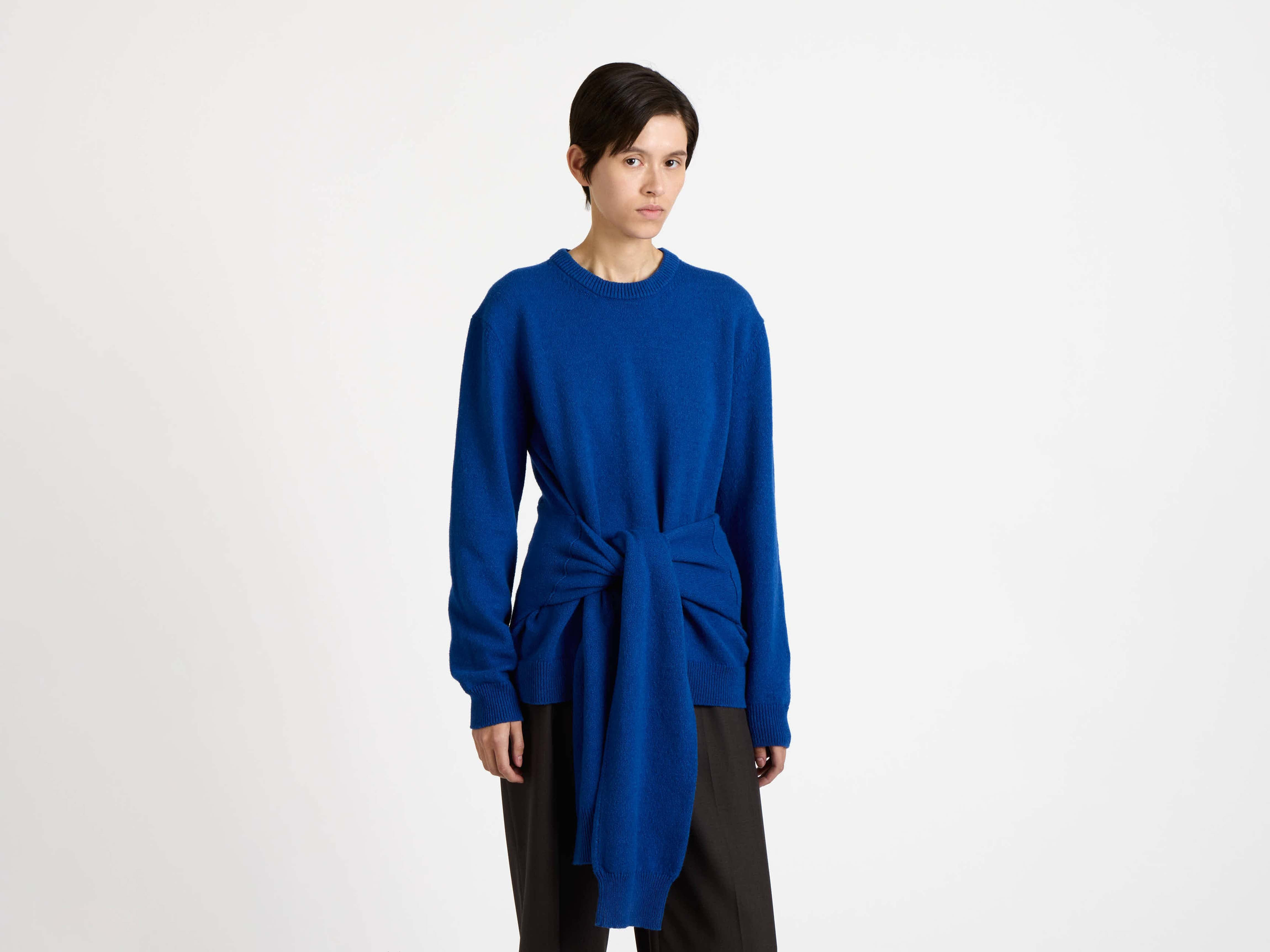 SLEEVE-TIE WAISTED JUMPER IN COBALT - 6