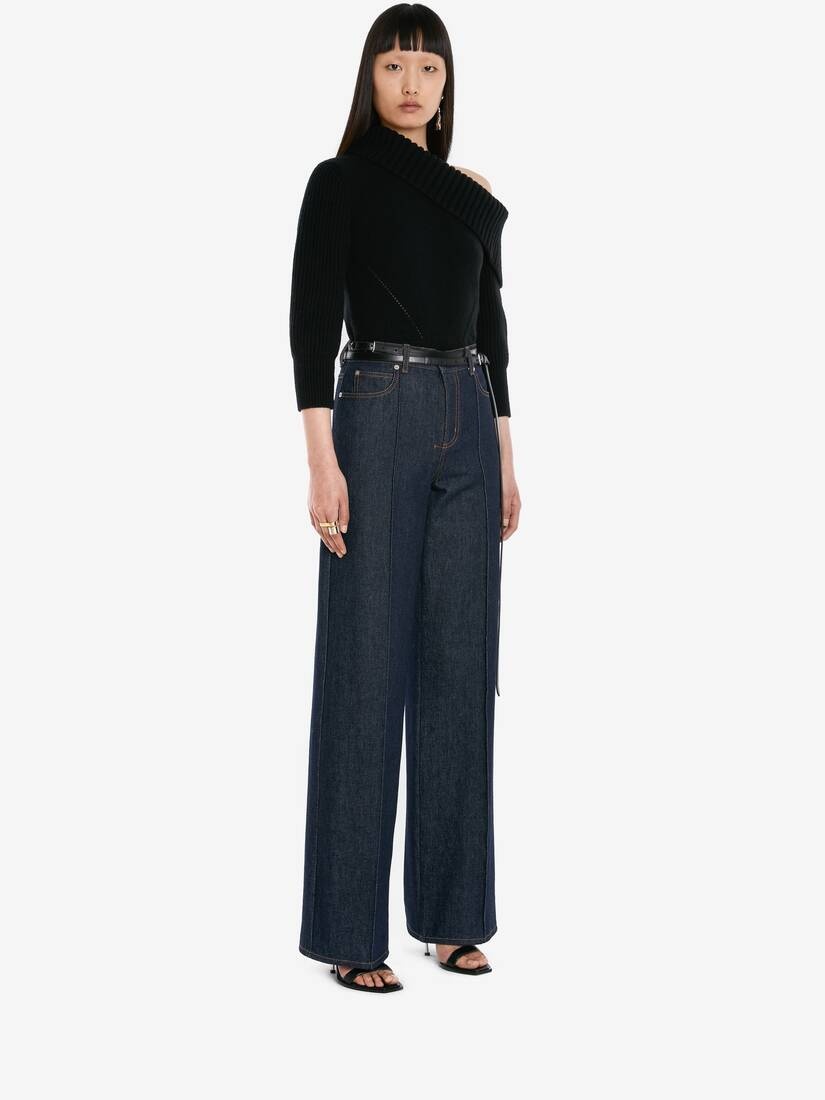 One-shoulder Jumper in Black - 3