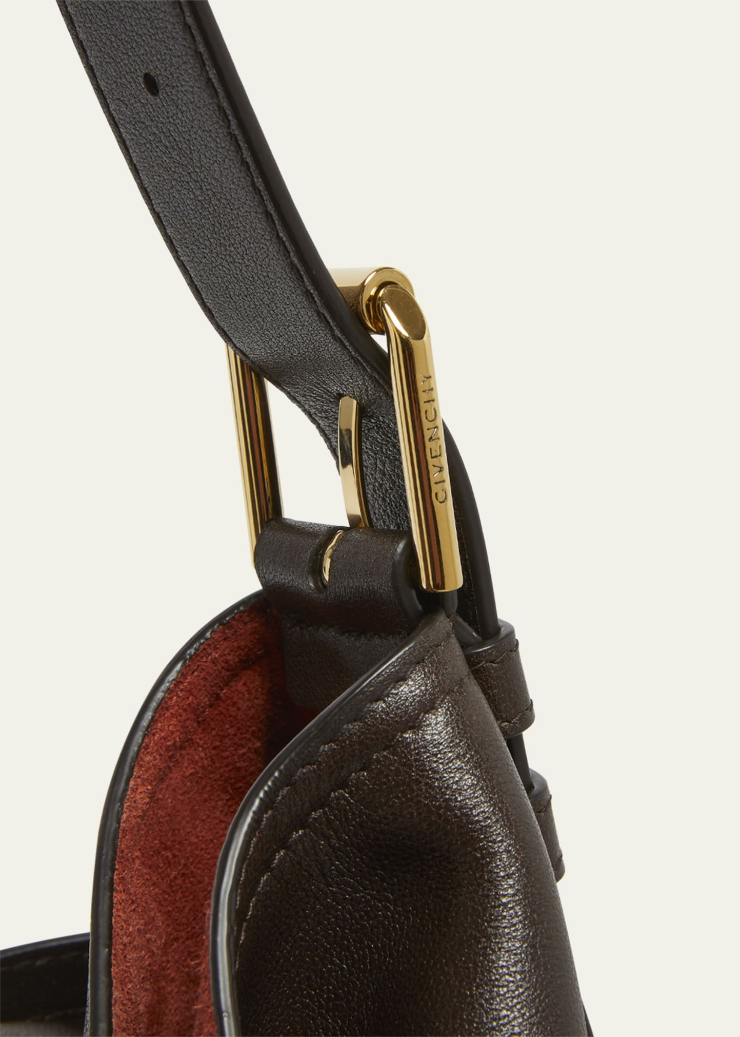 Voyou Medium Shoulder Bag in Shiny Leather - 4