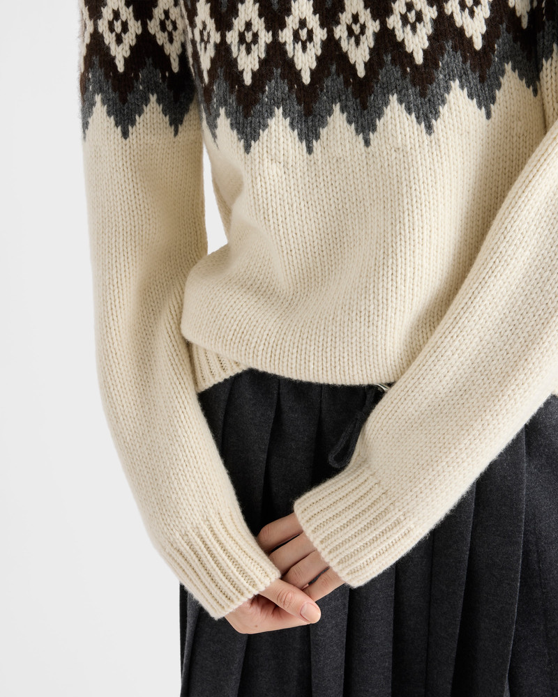 Cashmere and wool turtleneck sweater 4