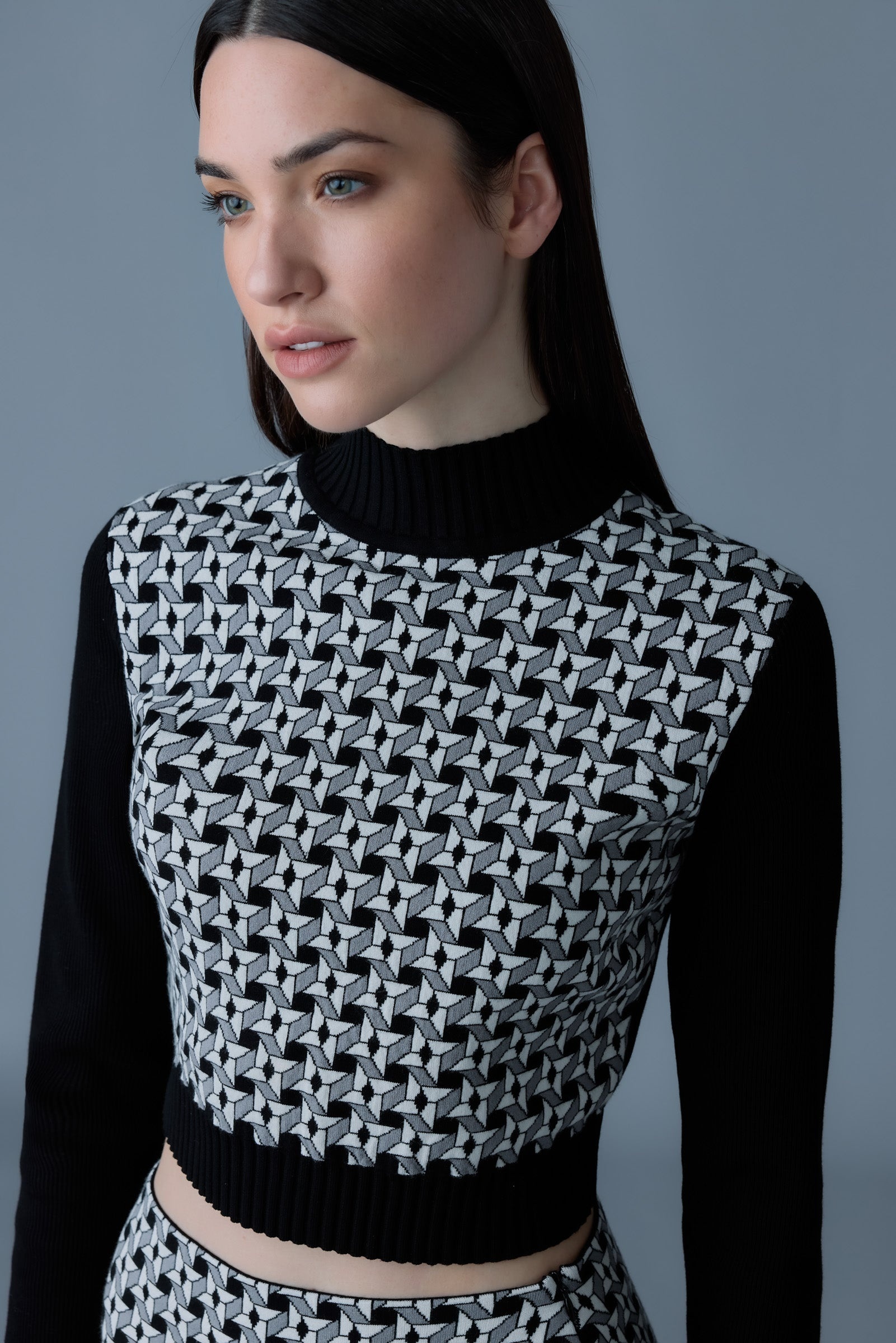 TARIN-GEO Geometrical Jacquard knit top - 5