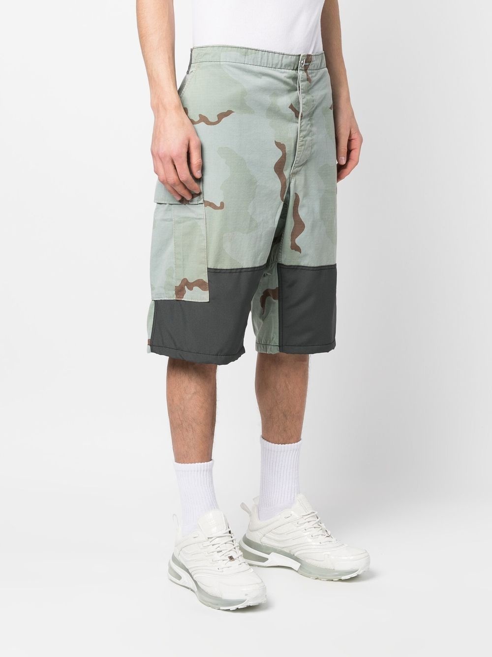 camouflage-pattern cargo shorts - 3