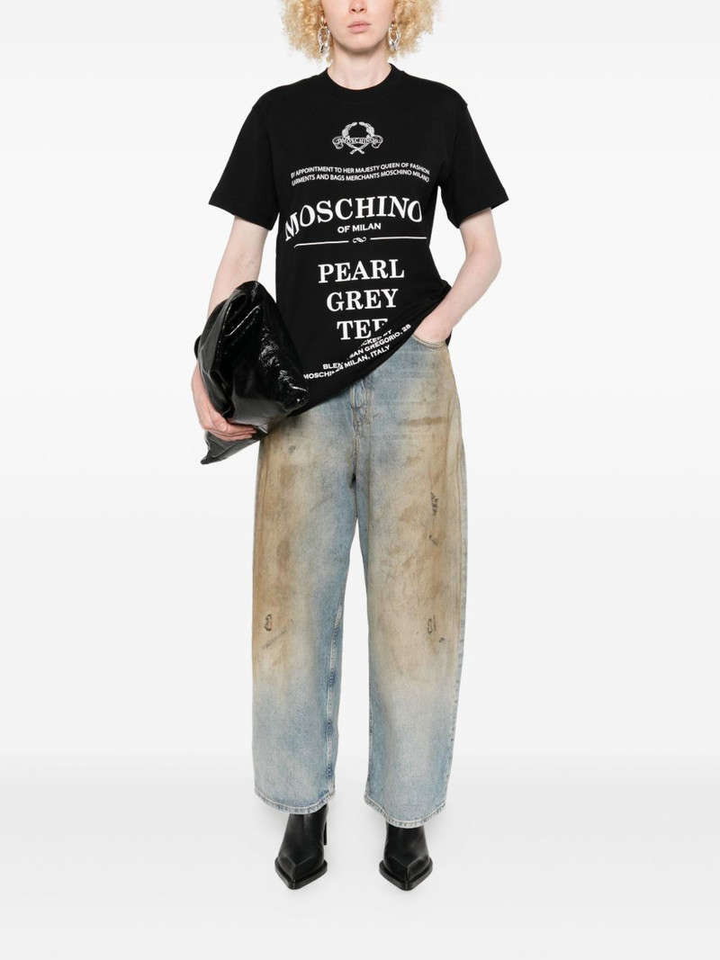 Moschino logo-print T-shirt outlook