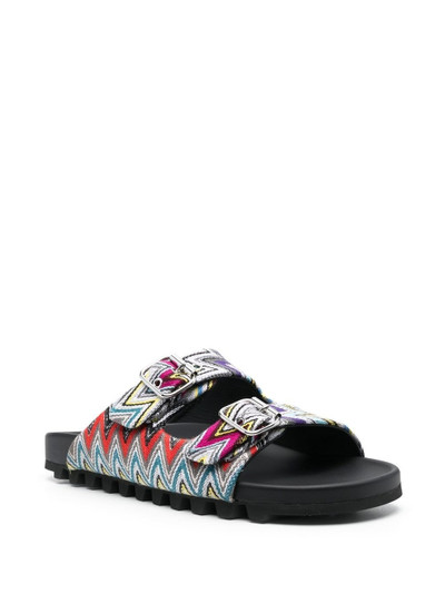 Missoni zigzag-design slides outlook