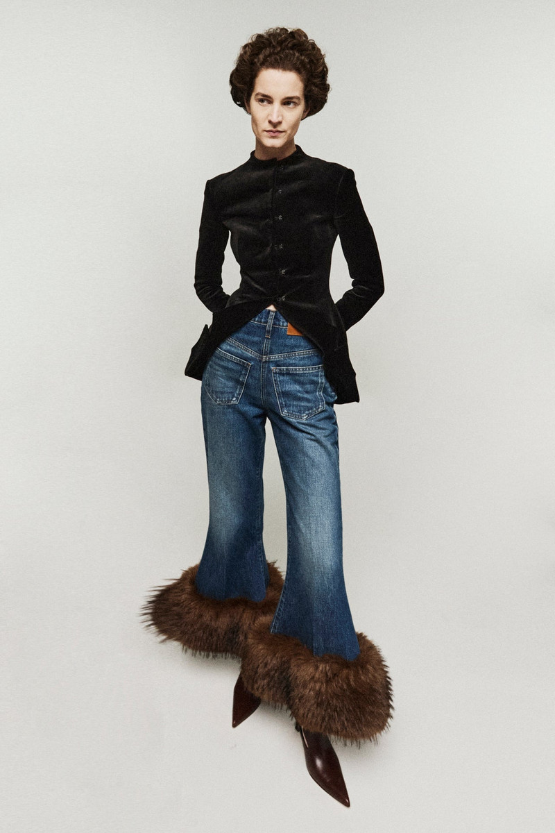 ROUND NECK JACKET WITH COLLAR AT HEM BLACK 2