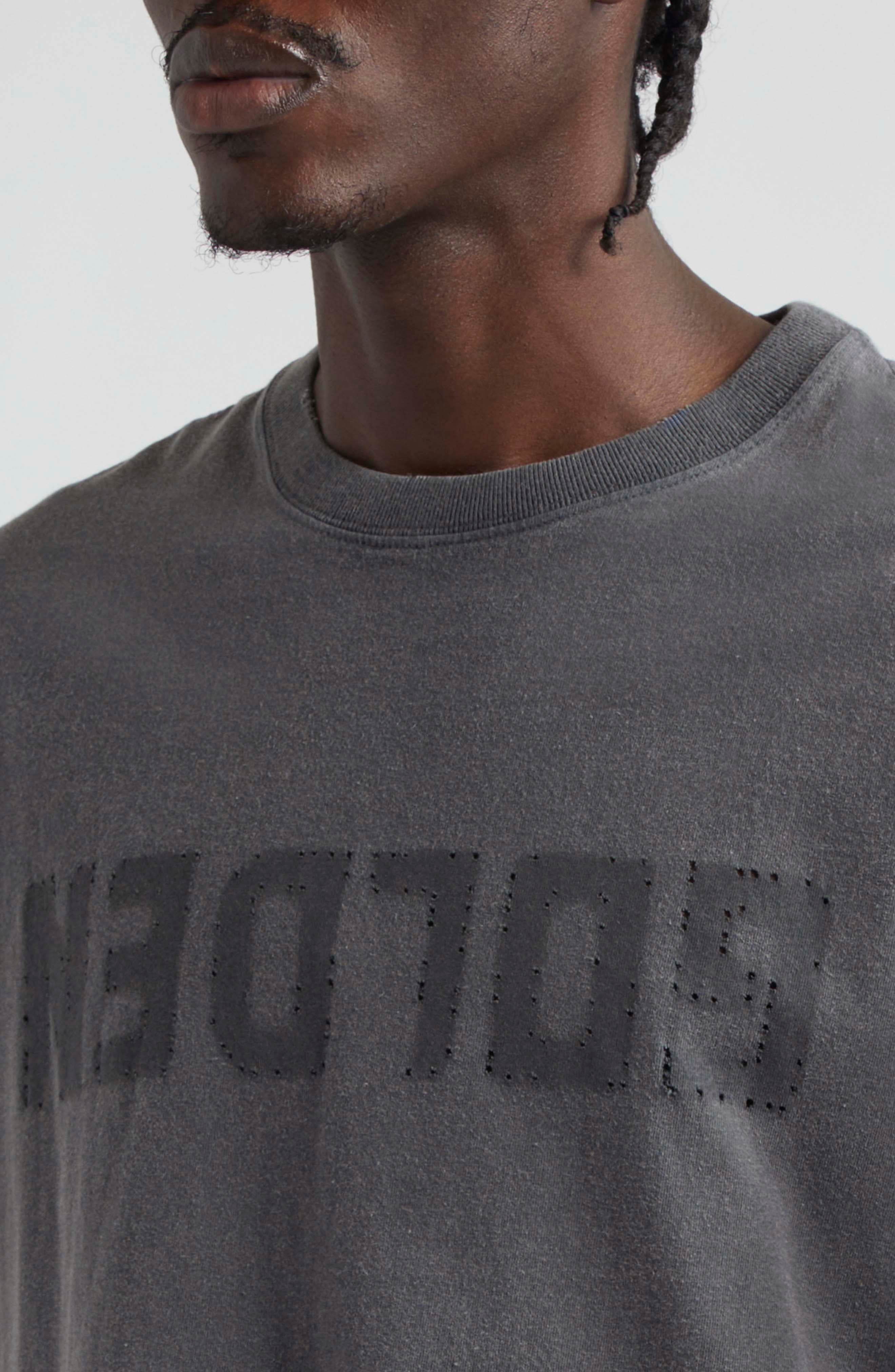 Distressed Upside Down Logo Cotton Graphic Tee - 5