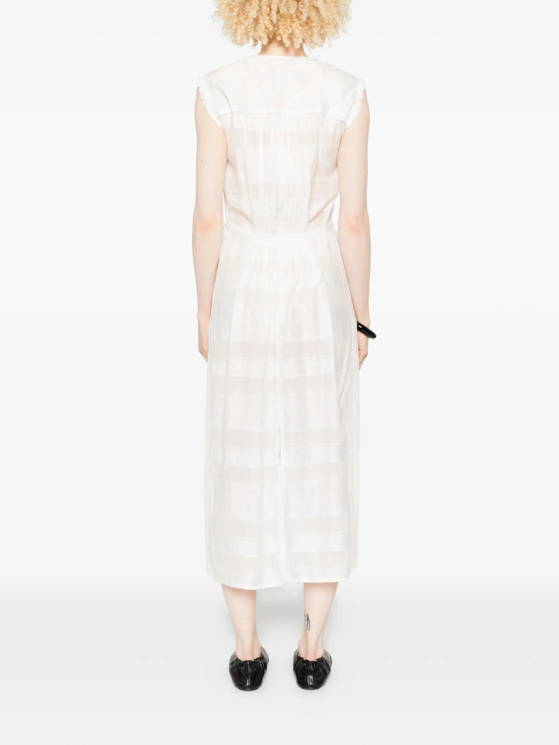 Low Classic Dresses 5