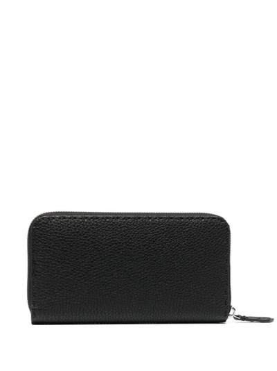 FENDI logo-plaque leather zipped wallet outlook