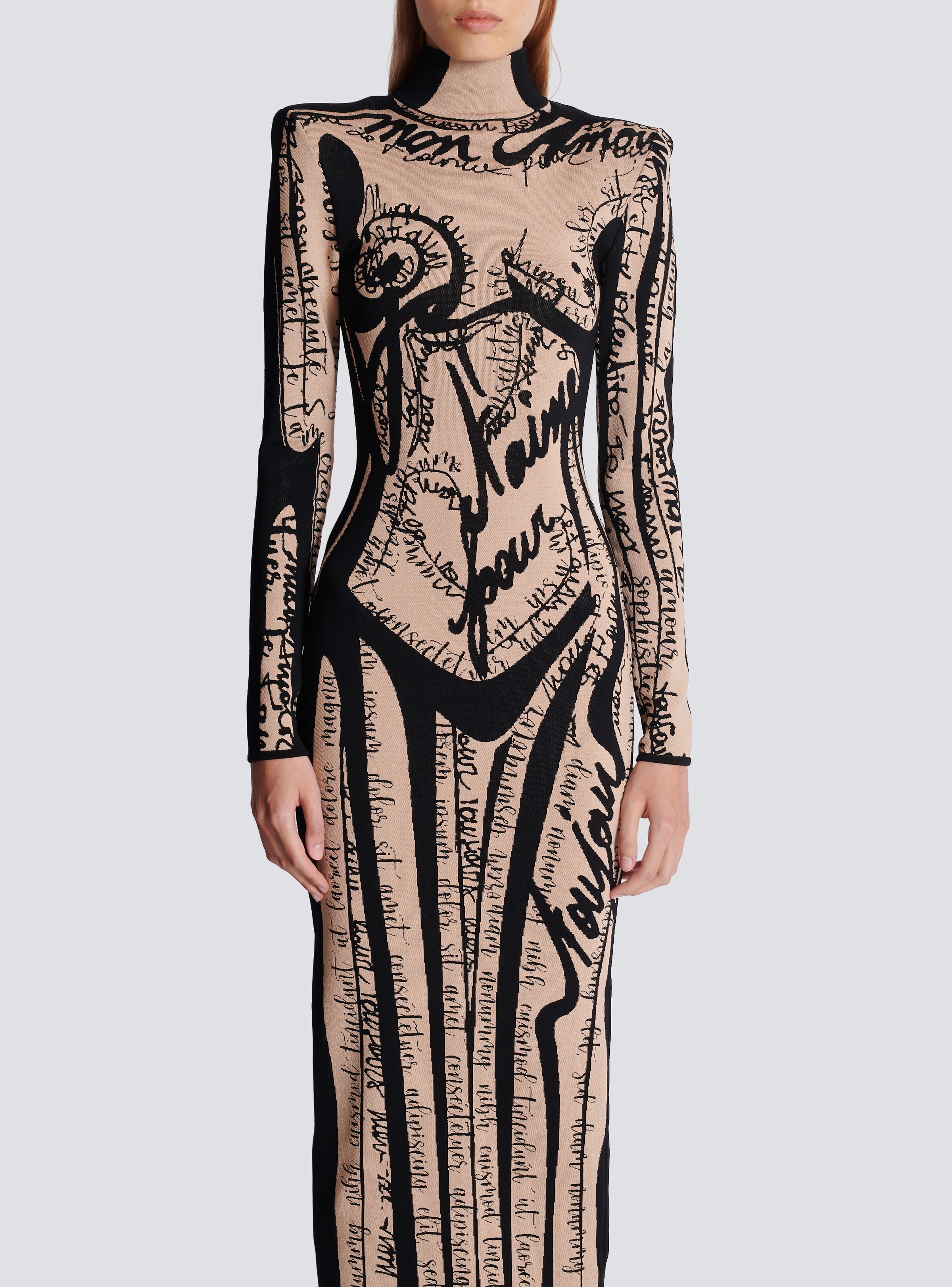 Long knit dress with body motif - 5