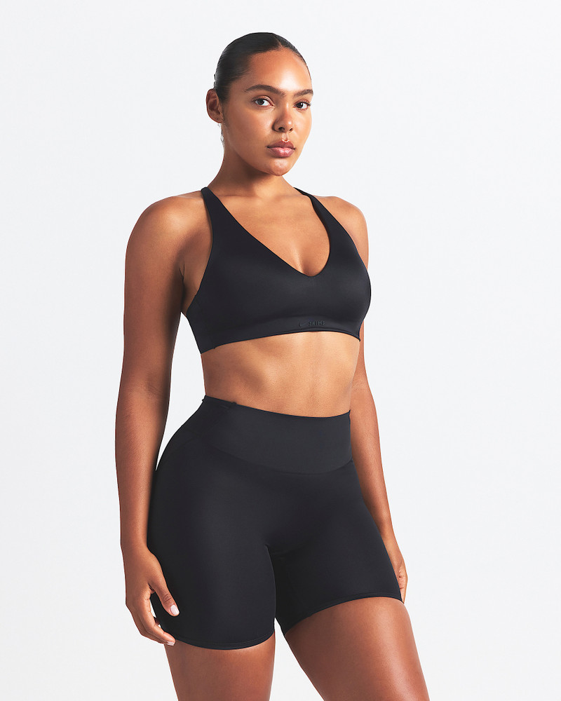 NikeSKIMS Shine Women's V-Neck Bra 1