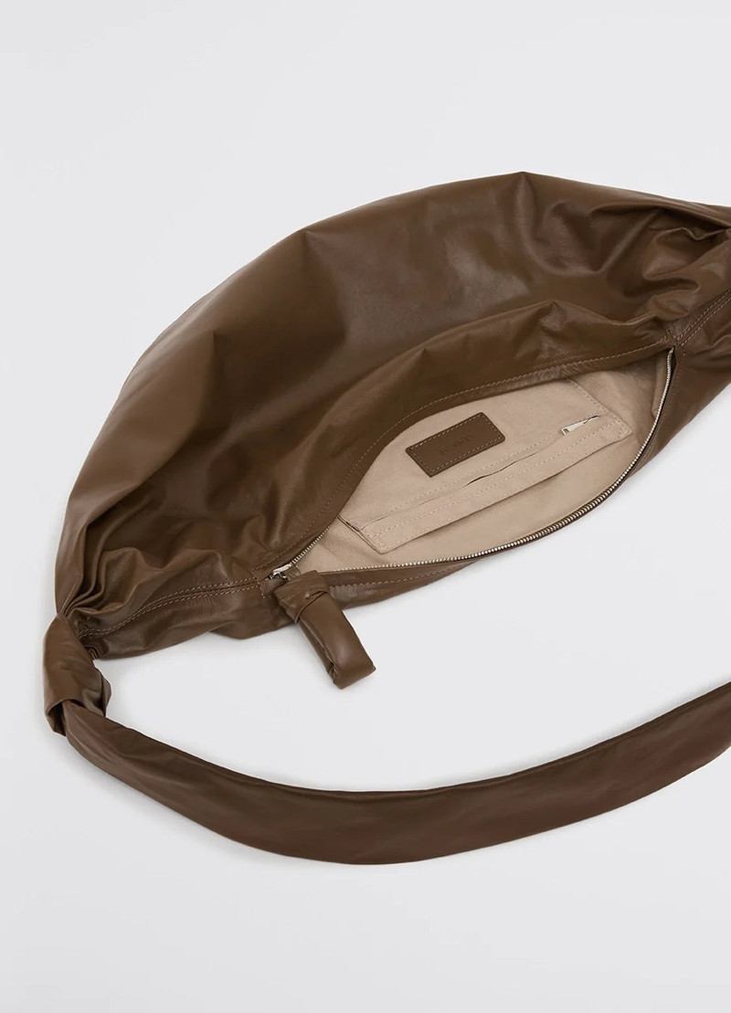 MEDIUM SOFT CROISSANT 4