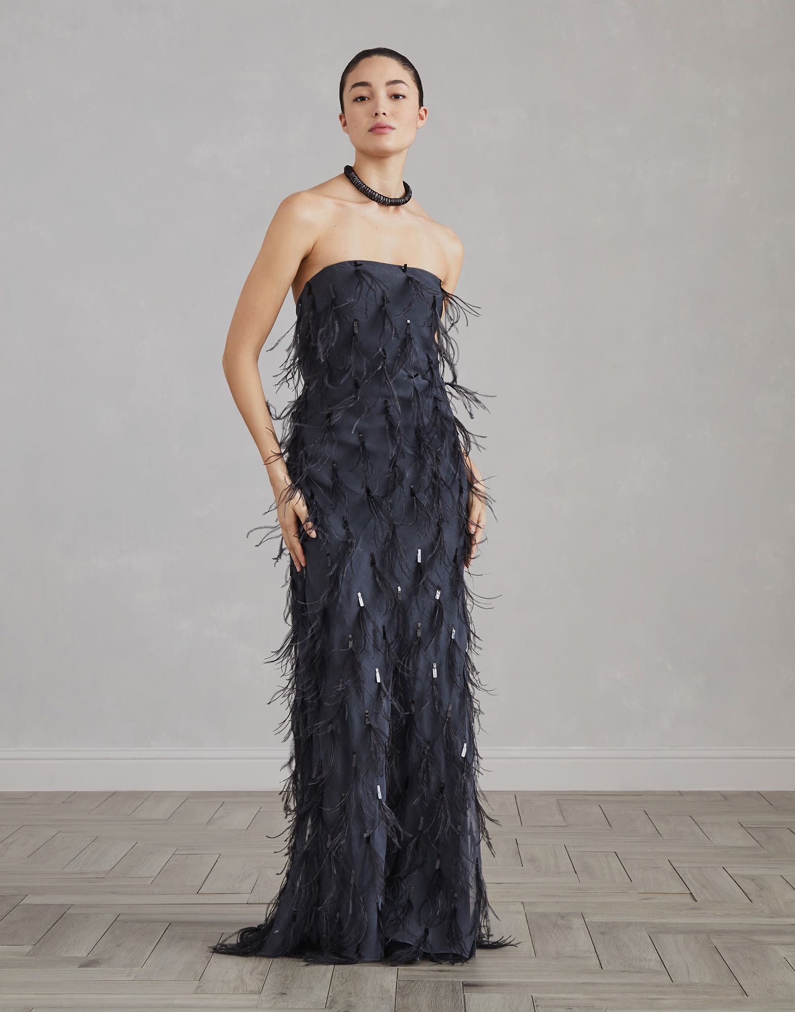 Crispy silk mermaid dress with dazzling feather embroidery - 5