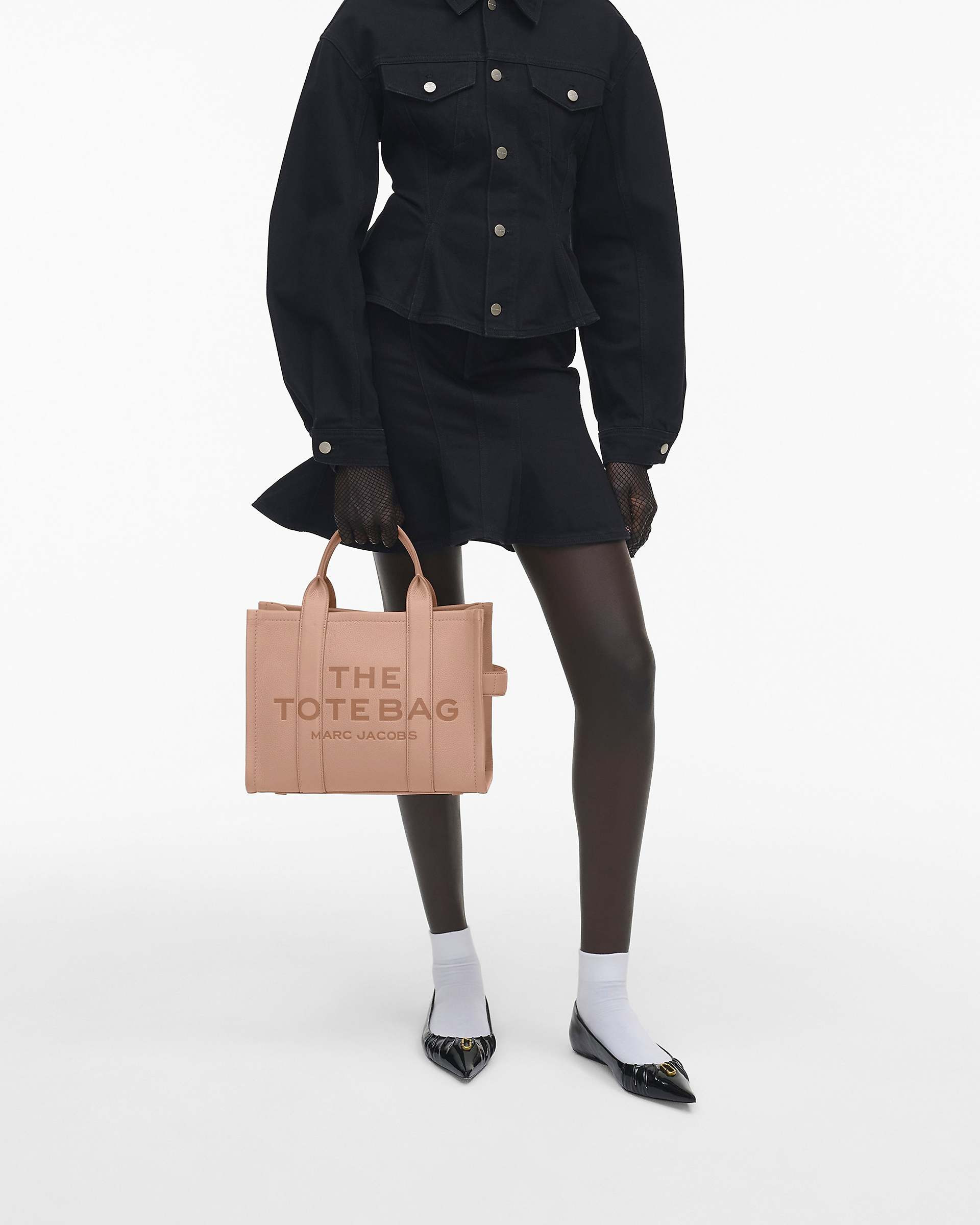 THE LEATHER MEDIUM TOTE BAG - 9