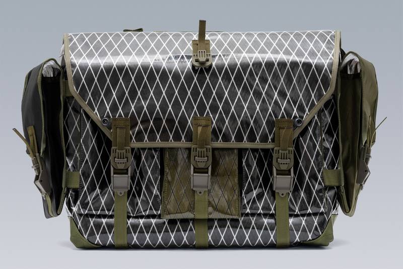 3A-5-FOIL Messenger Einsatztasche Black 22