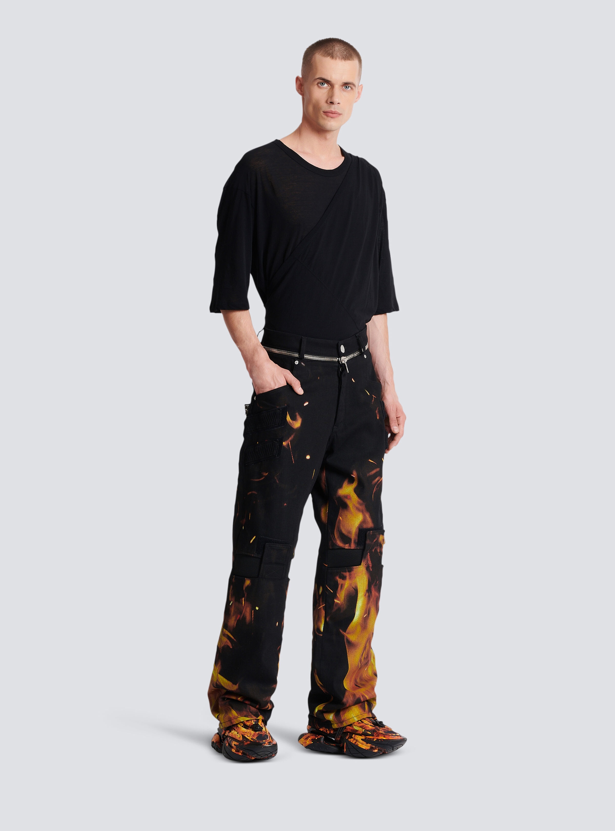 Fire print jeans with inserts - 3