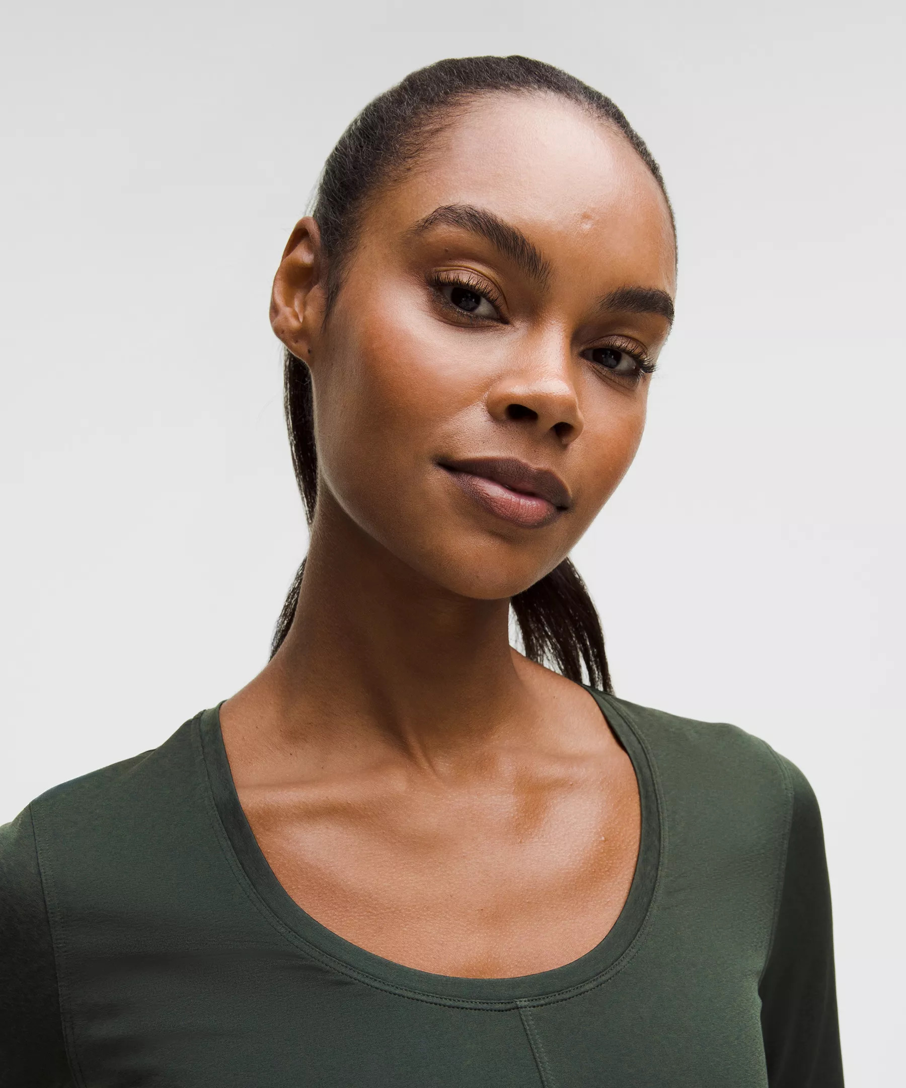 Lightweight Flowy Hem Long-Sleeve Shirt - 4