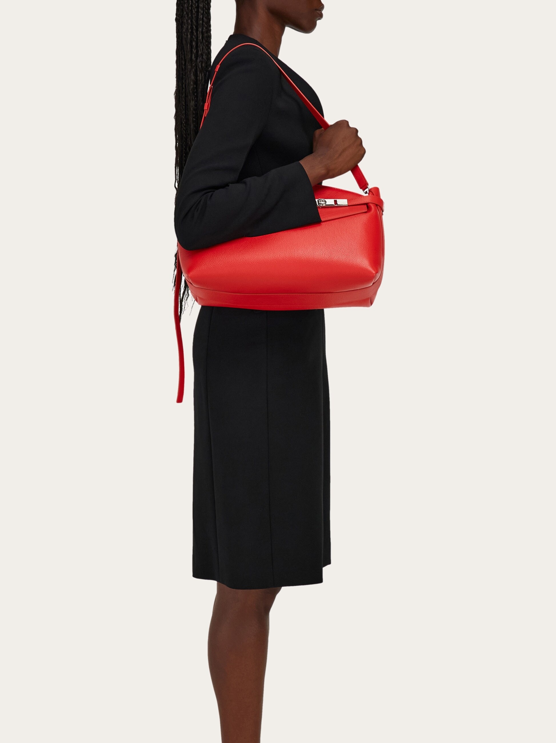 Hug shoulder bag - 10