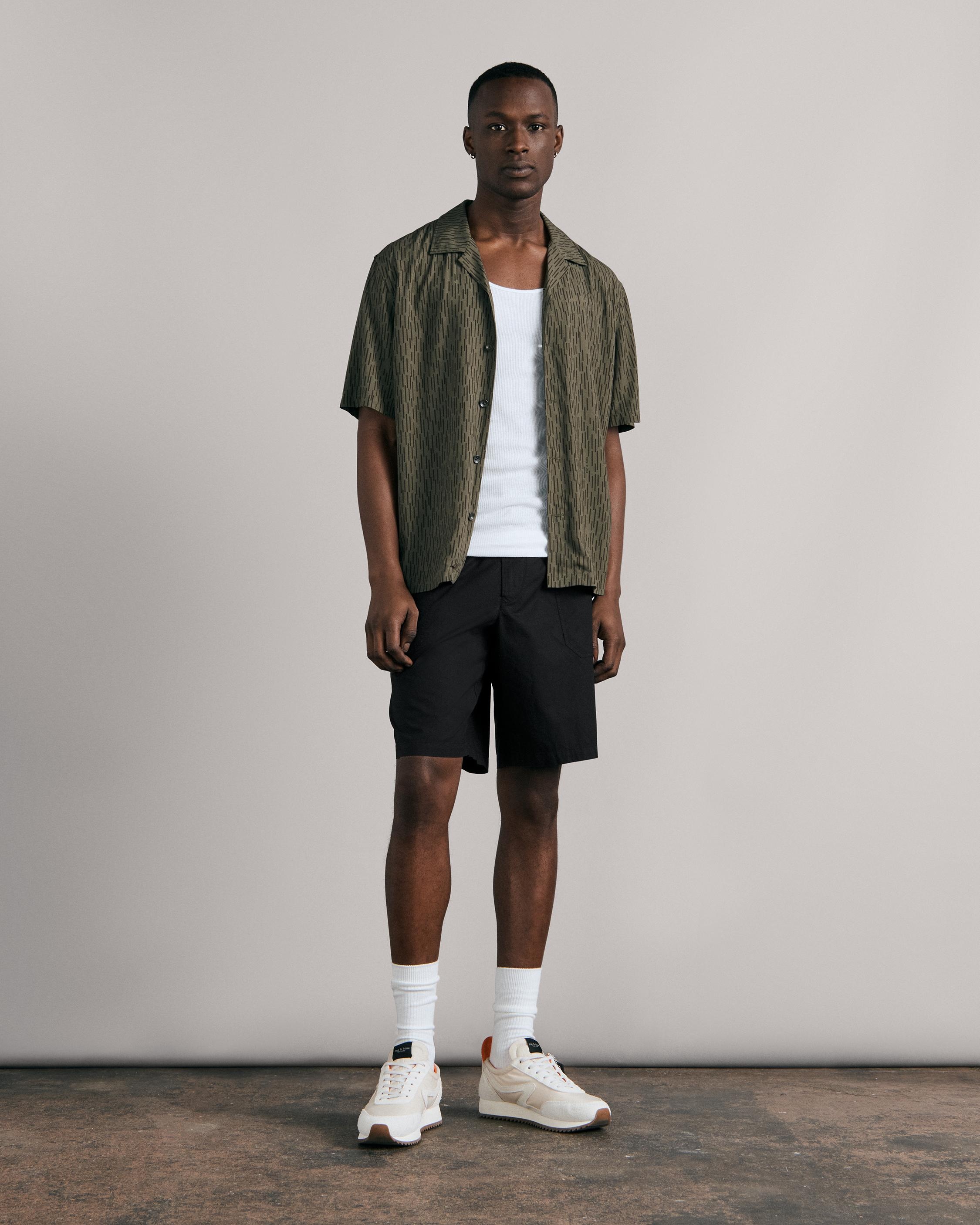 Oscar Paper Cotton Ripstop Short
Relaxed Fit Short - 2