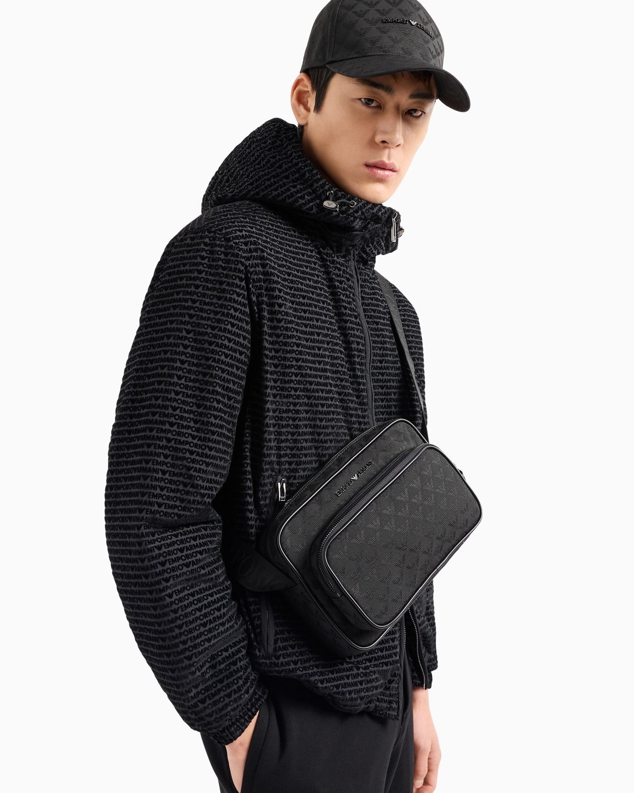 Nylon shoulder bag with all-over jacquard eagle - 6