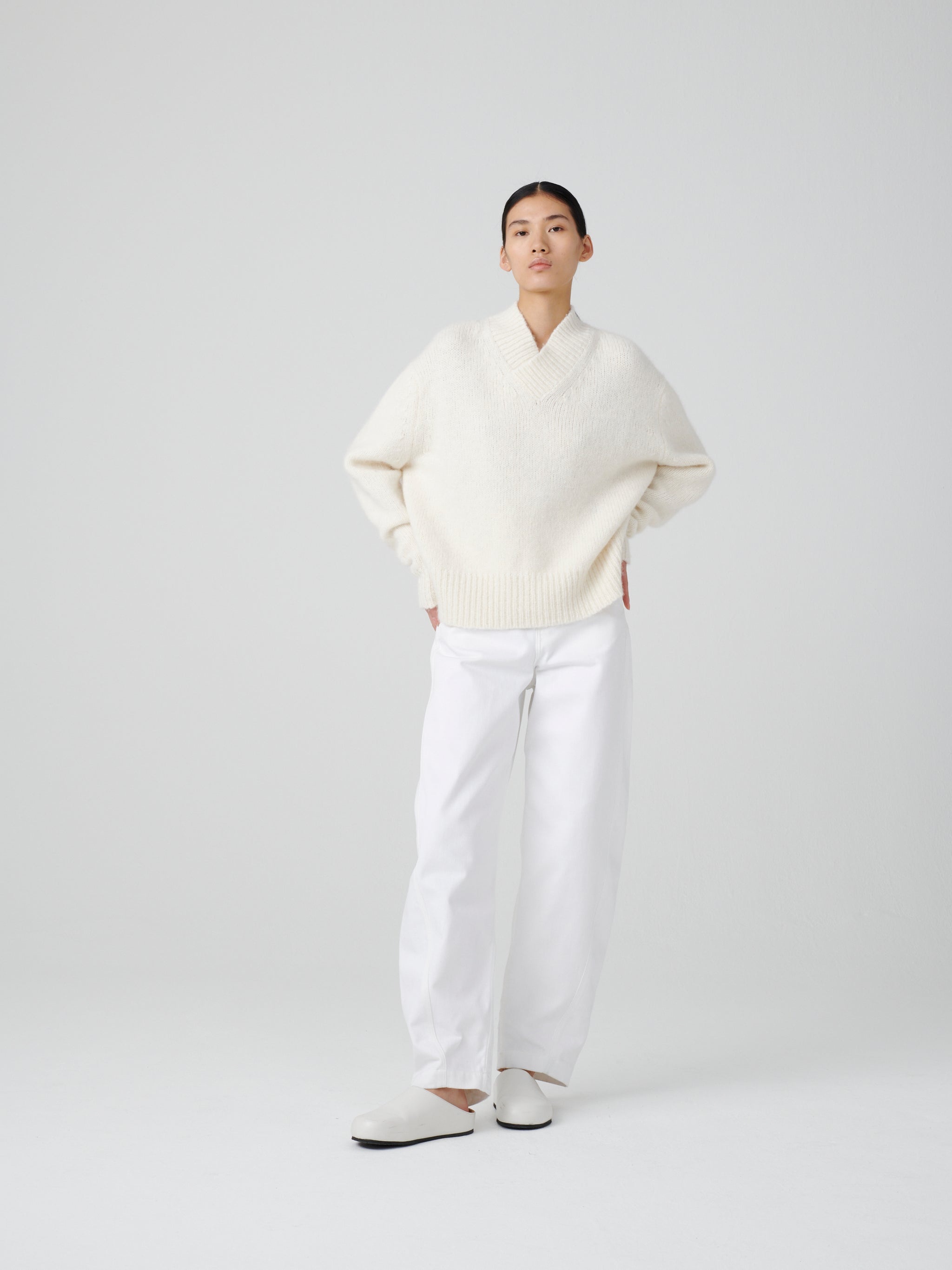 Women's Wearing Clog - 6