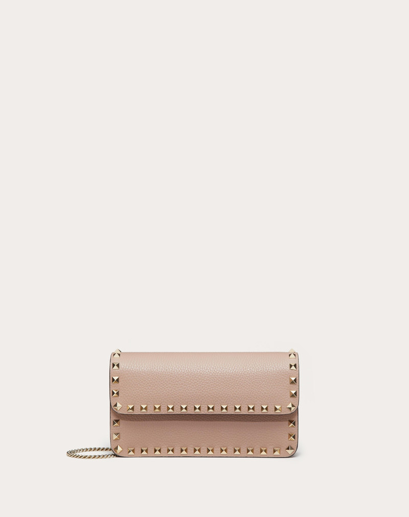 ROCKSTUD GRAINY CALFSKIN CHAIN POUCH 1