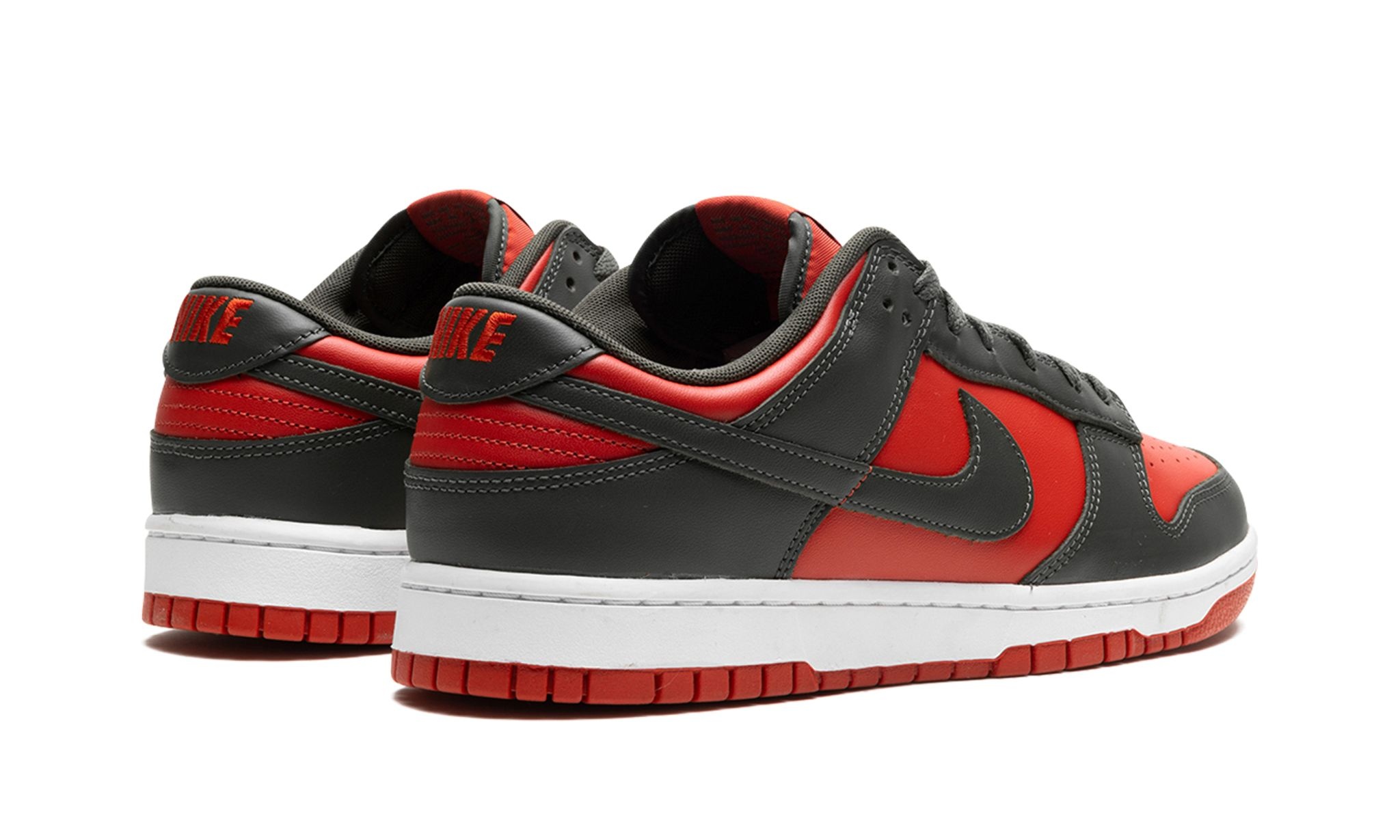 Dunk Low "Mystic Red" - 3